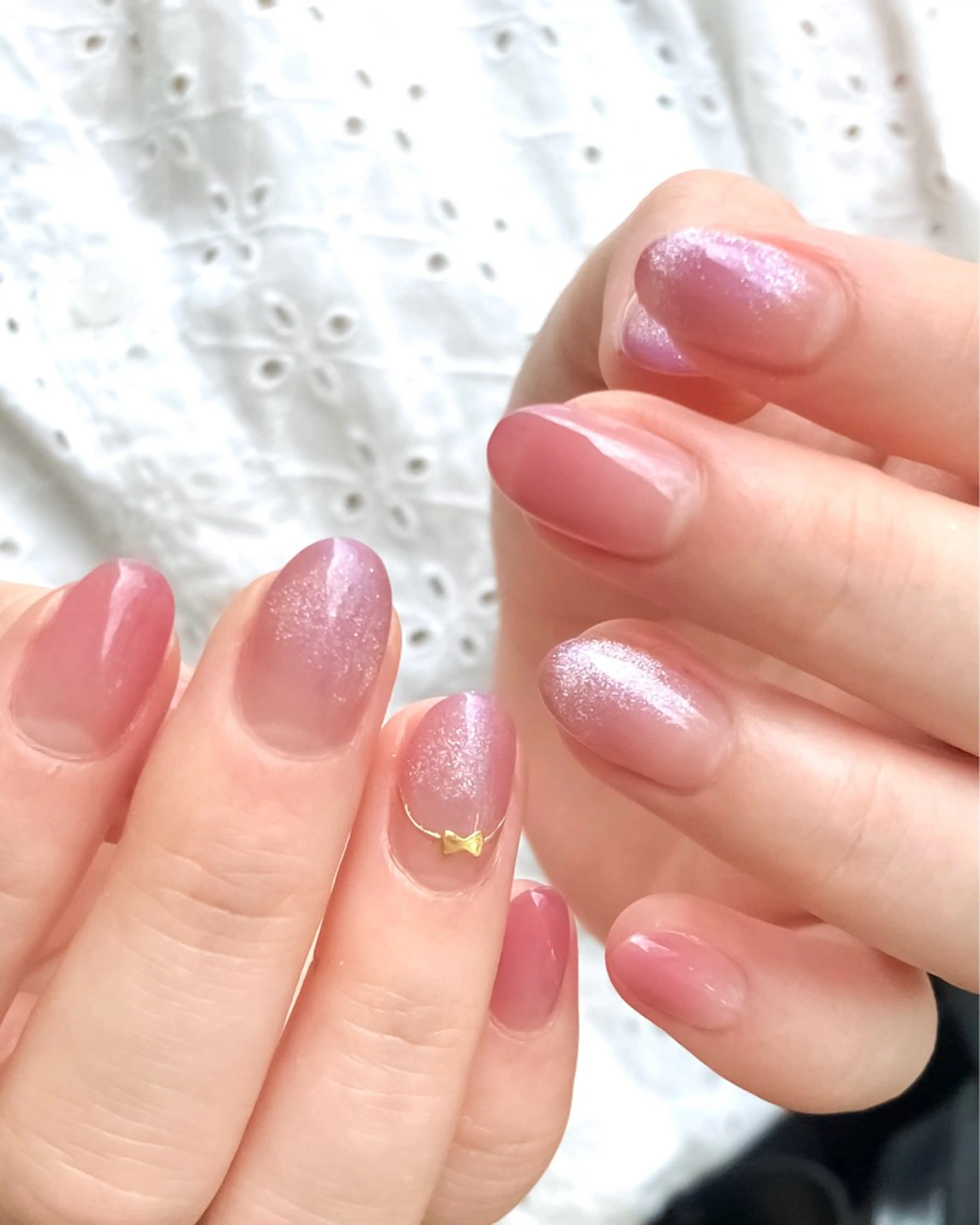 ネイル アートネイル マグネットネイル ピンク リボン シンプルネイル nail salon neige所属・ジェムネイル Risa.のネイルデザイン