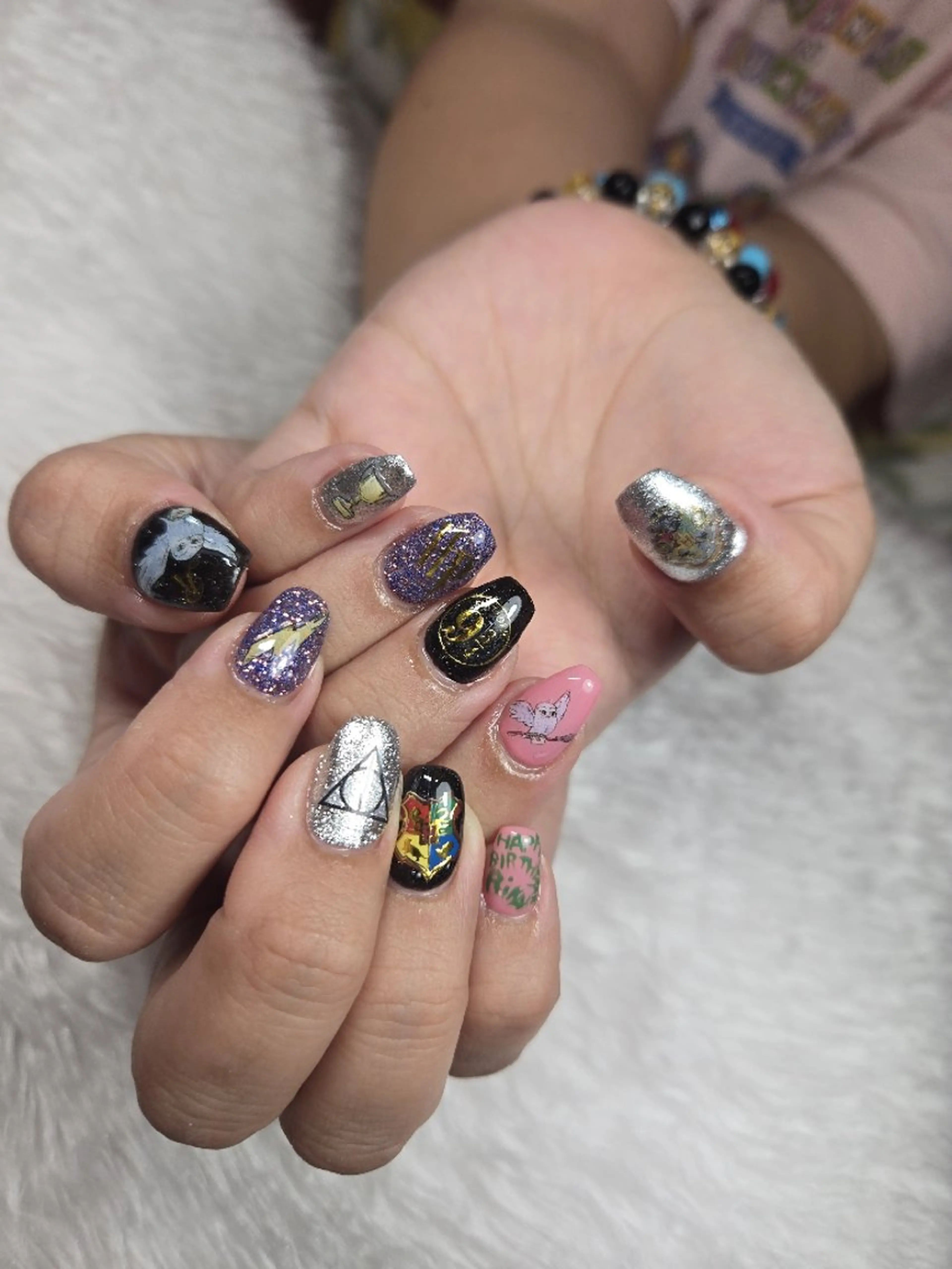 ネイル 持ち込み ハンドネイル ネイルサロンベルティ .ひとみのネイルデザイン