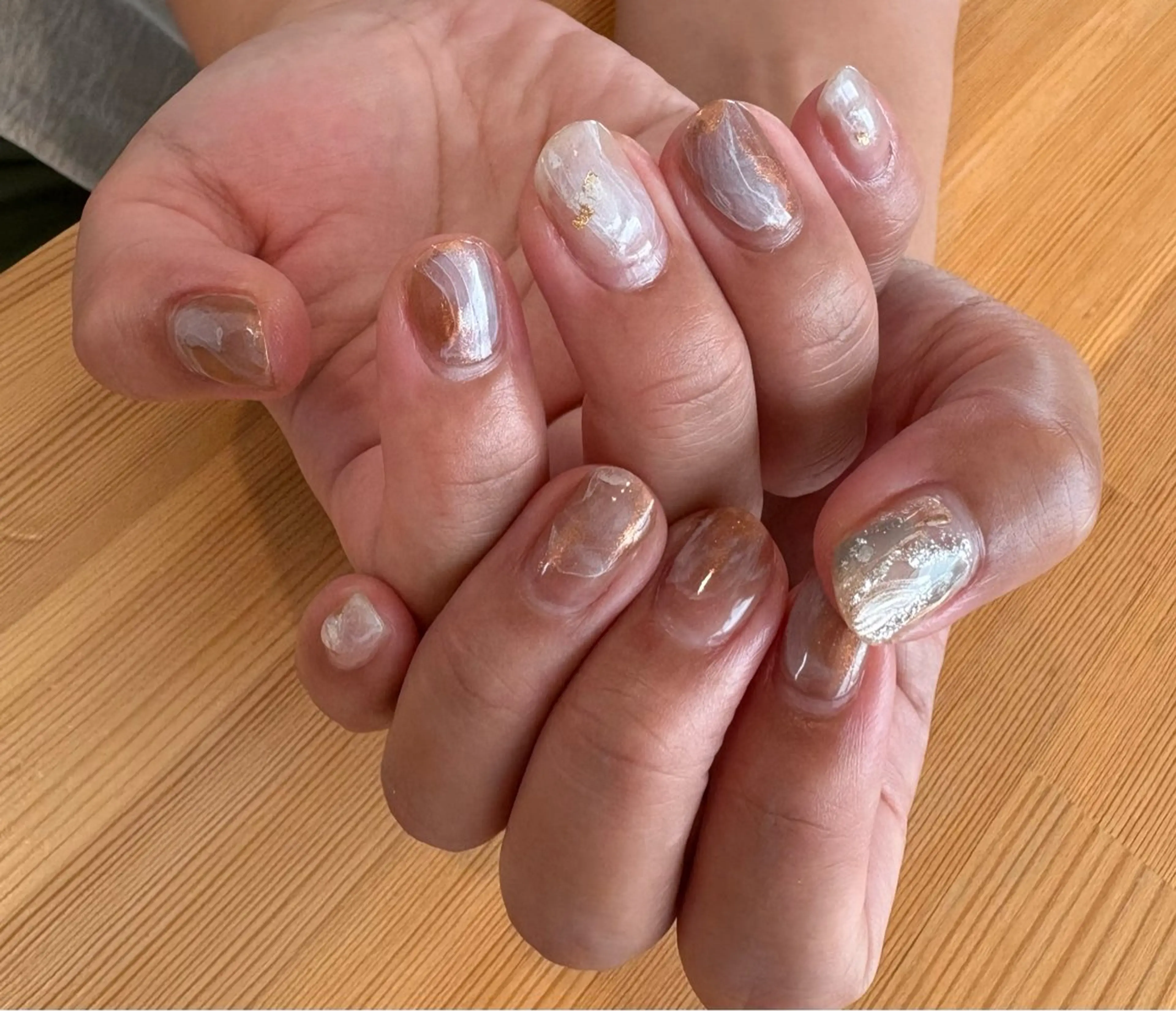 ⚪︎design&magnet 🥨片手月替りデザイン、片手マグネットお選びいただけます。(オフ時間30分プラスです)の写真