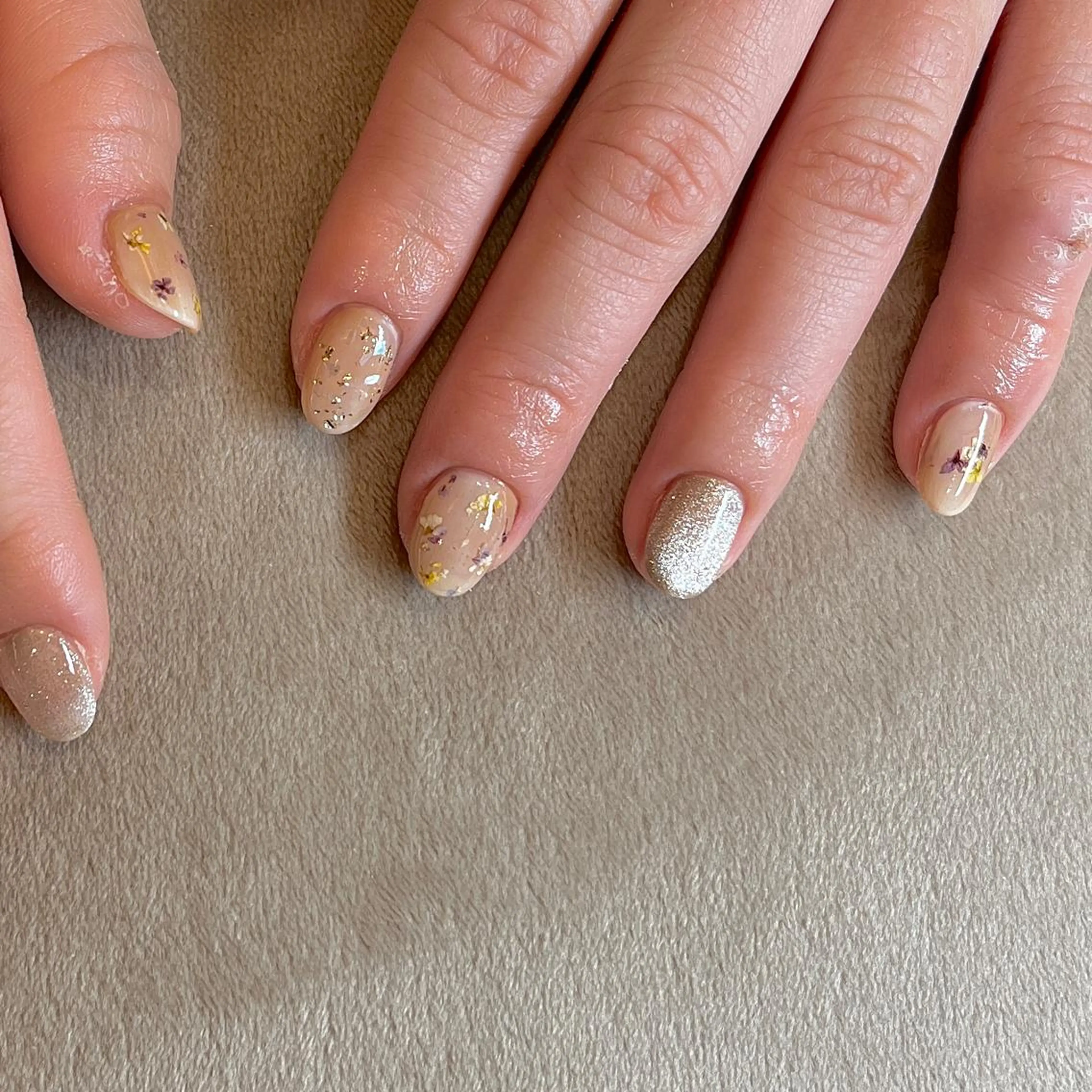 ネイル フラワーネイル マグネットネイル フリーランス¨̮⃝ ネイリストOKADAのネイルデザイン