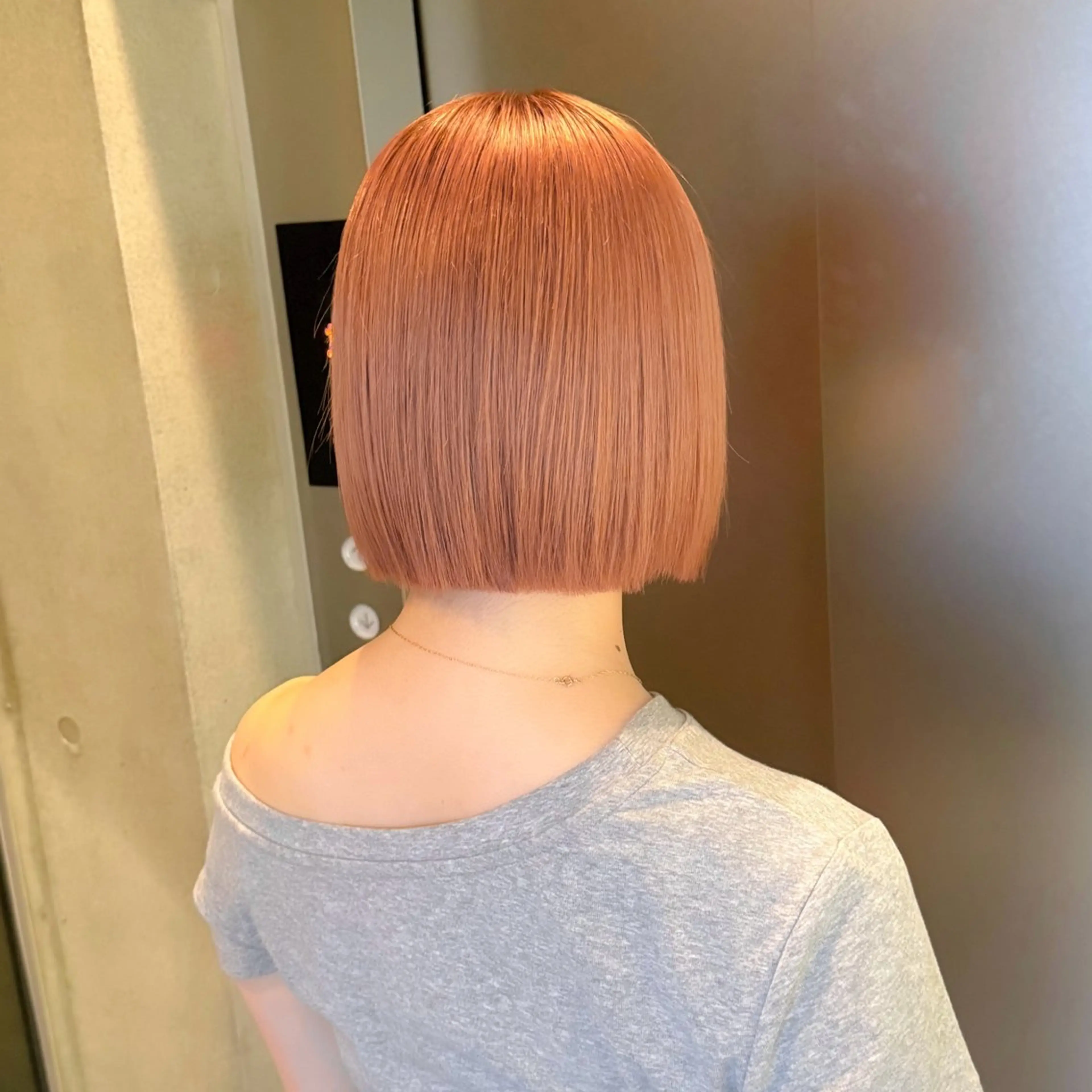 ショート カラー オレンジ ボブ レイヤーカット カット ヘアカラー トリートメント 自分だけの/暖色/ レイヤー/ゆいかずきのヘアスタイル