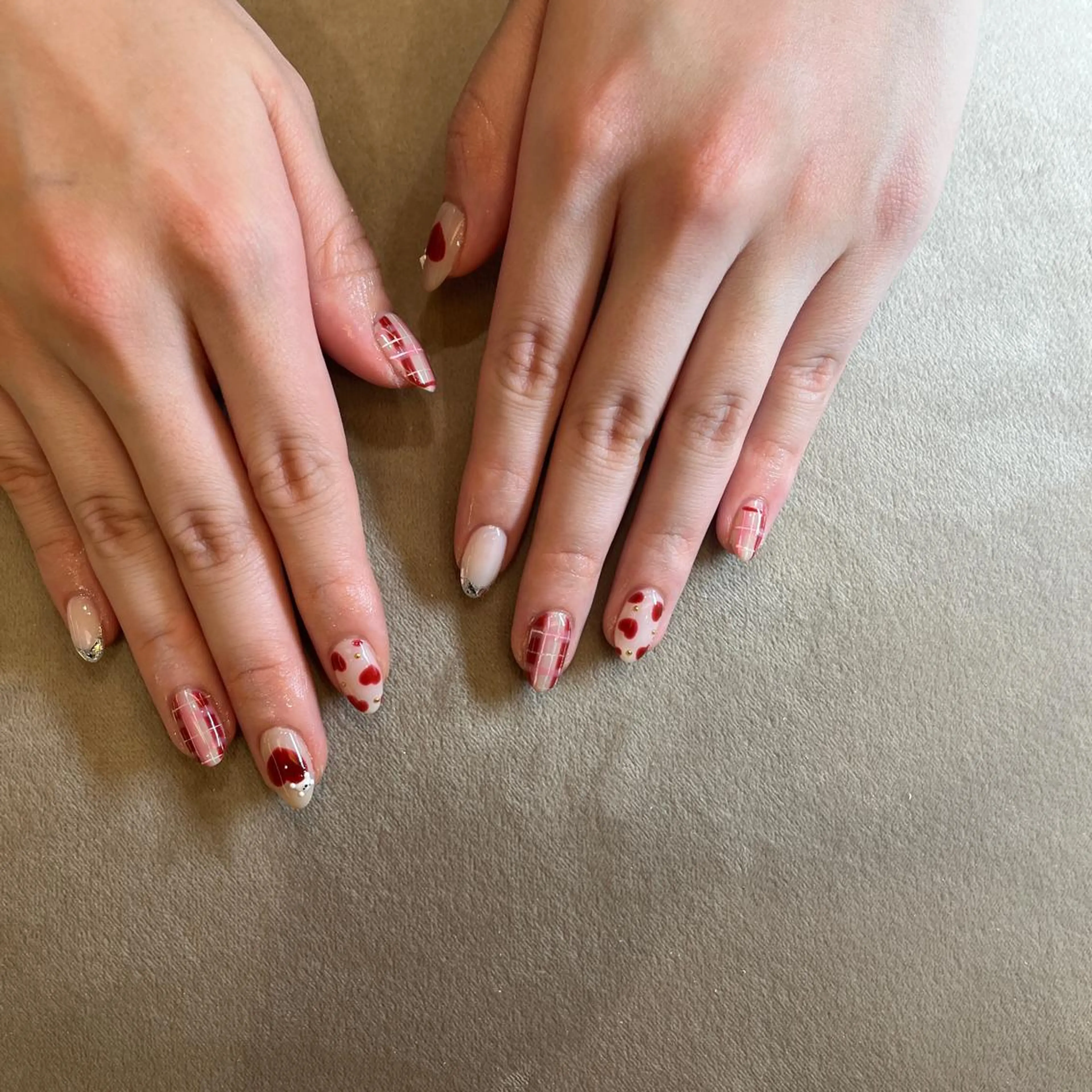 ネイル ハート ピンク バレンタイン フリーランス¨̮⃝ ネイリストOKADAのネイルデザイン