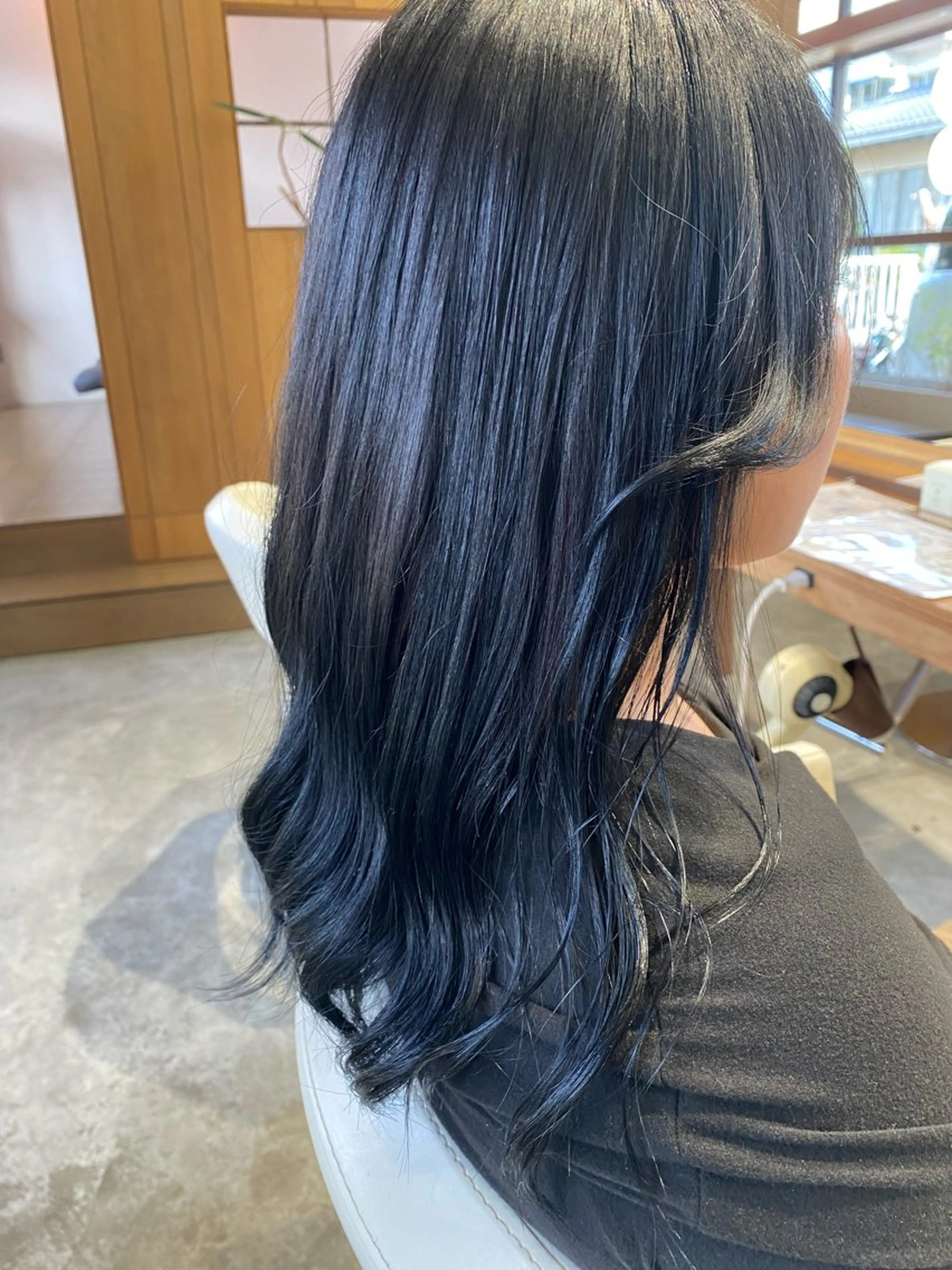 セミロング カラー 黒髪 ブルーカラー ブルーブラック ヘアカラー fulam所属・MIKU ／fulamのヘアスタイル