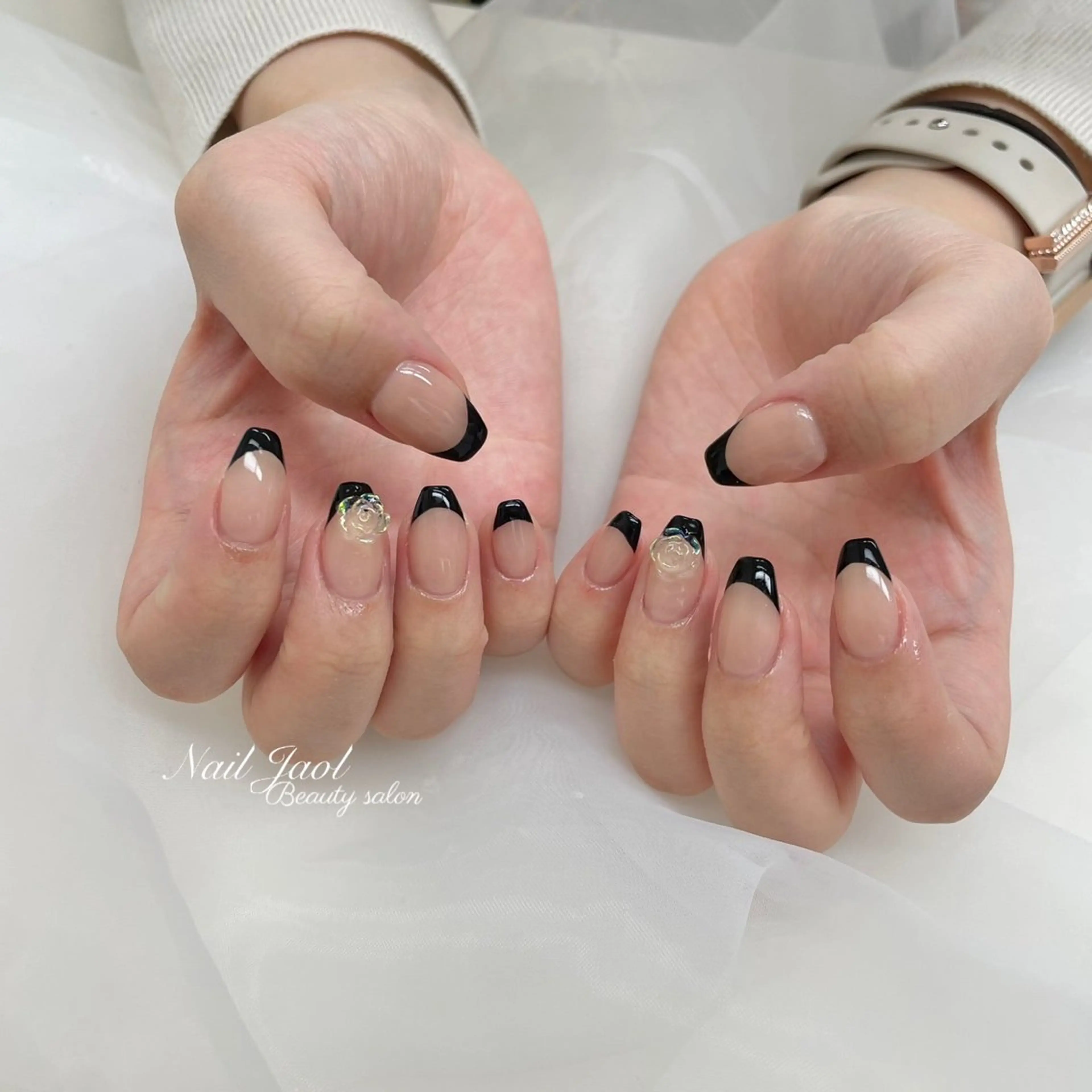 ミディアム ハンドネイル nail jaol池袋店所属・ネイルJaol 池袋のネイルデザイン