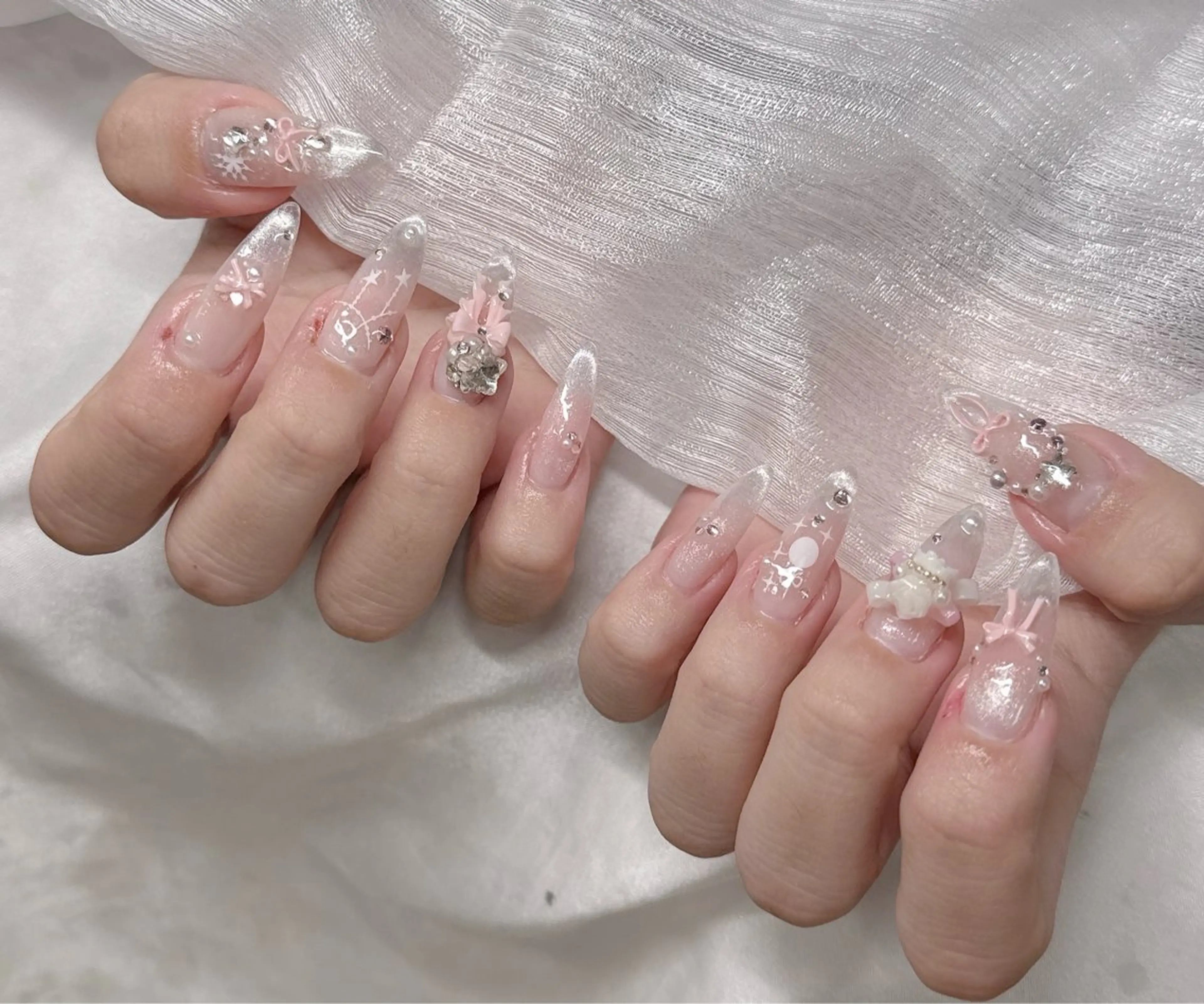 ネイル オーロラネイル チークネイル 長さ出し フットネイル フレンチネイル ハンドネイル Lee Ainのネイルデザイン