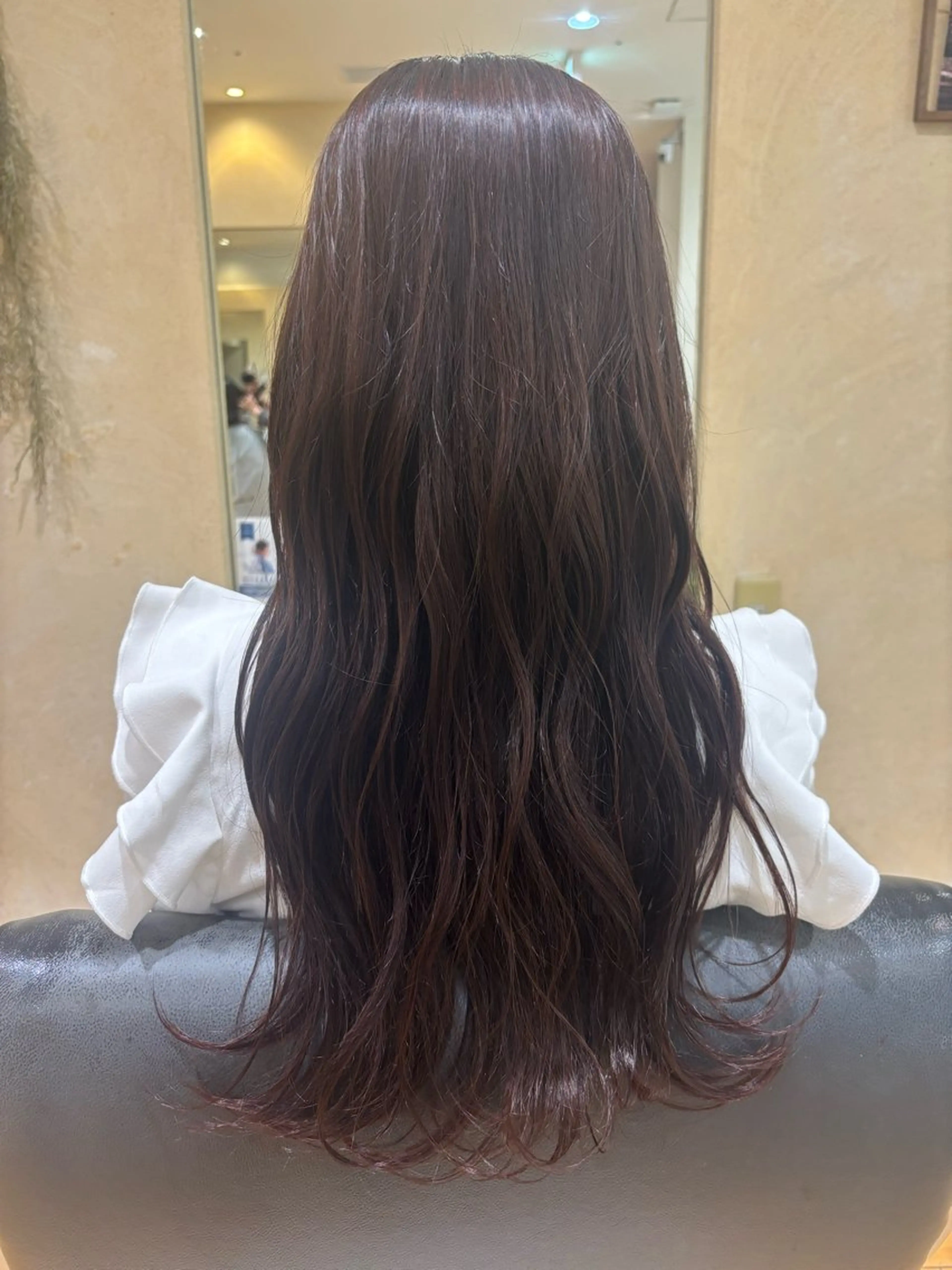 ロング カラー ヘアカラー トリートメント 井上 未悠のヘアスタイル