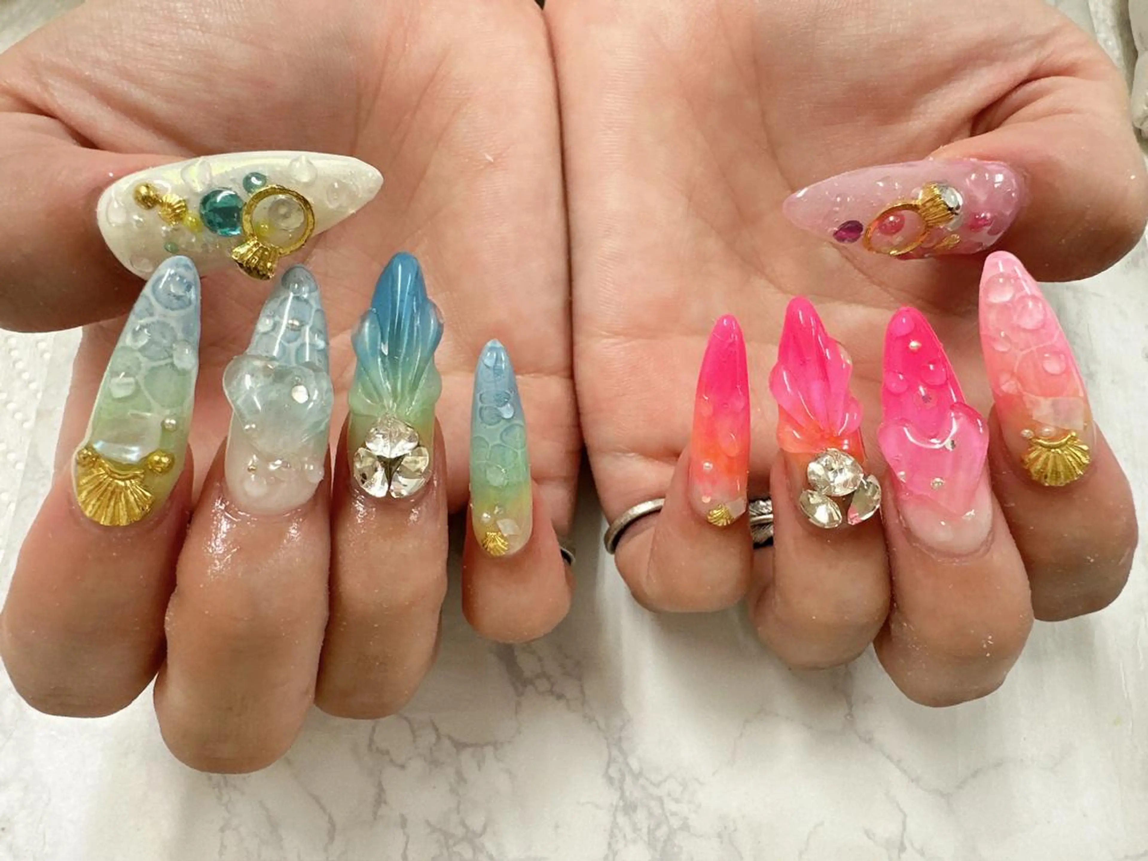 ネイル ハンドネイル ハンドケア 💝Aki Nail💝のネイルデザイン