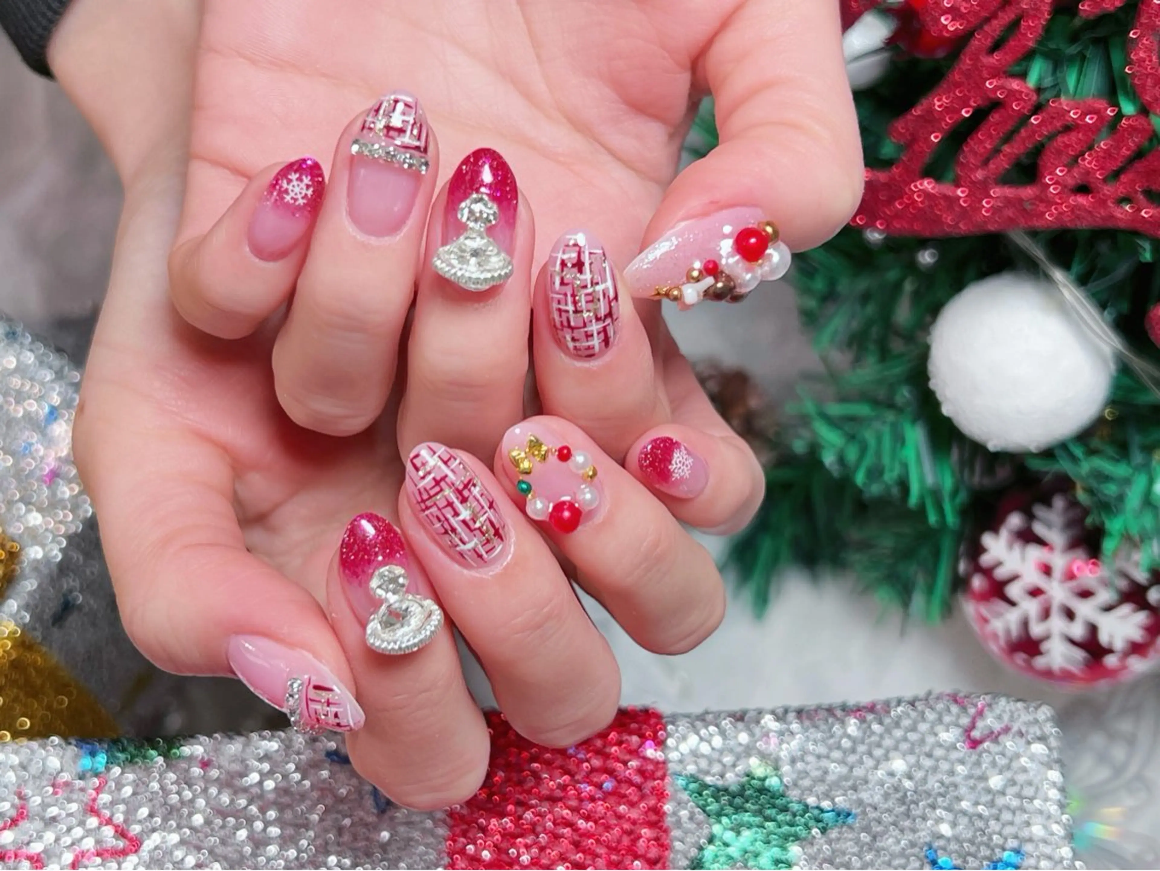 ネイル ロングネイル 持ち込み スカルプネイル 冬ネイル クリスマス ハンドネイル Painty所属・Painty nailのネイルデザイン