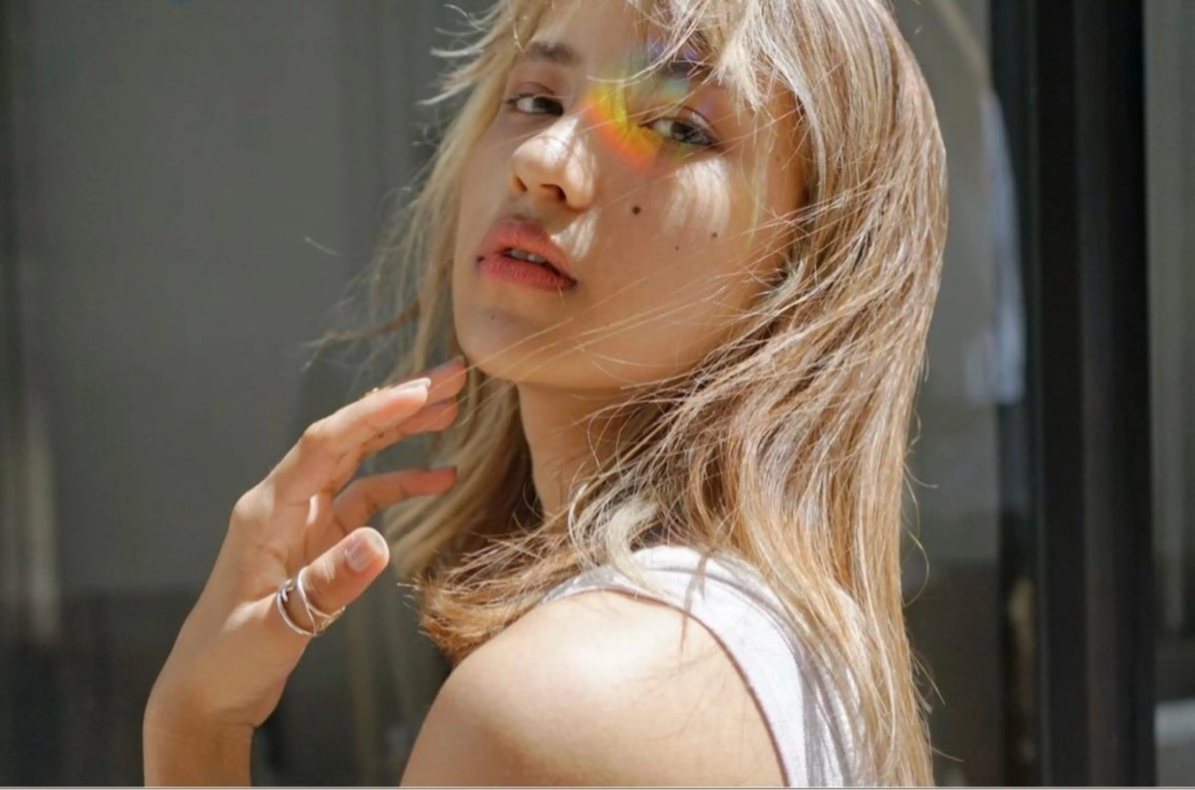ミディアム newi remi🖤のヘアスタイル