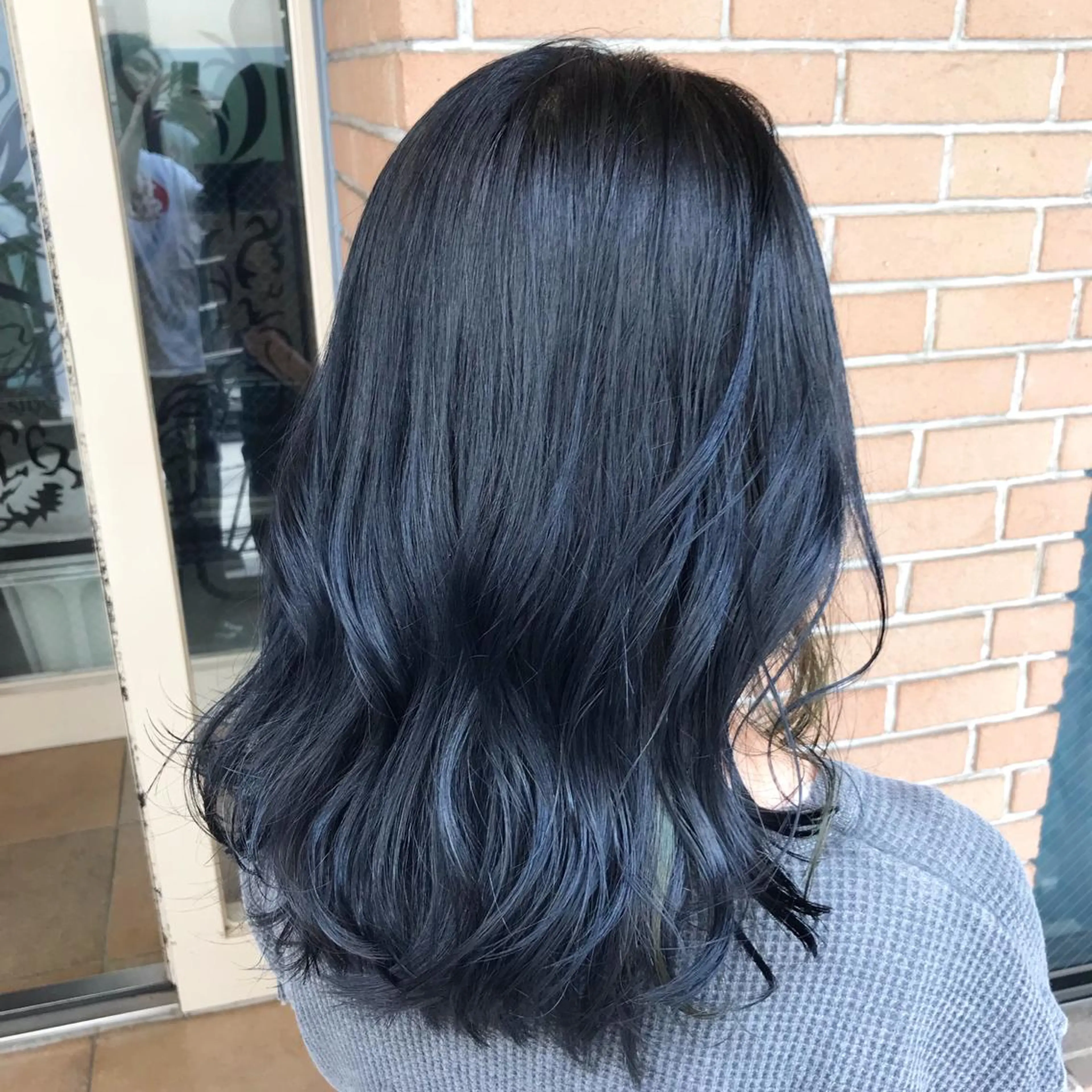 ミディアム カラー パーマ ヘアアレンジ メンズ キッズ ネイル マツエク・マツパ ネイビーカラー ネイビー カット ヘアカラー トリートメント 高比良 剛のヘアスタイル