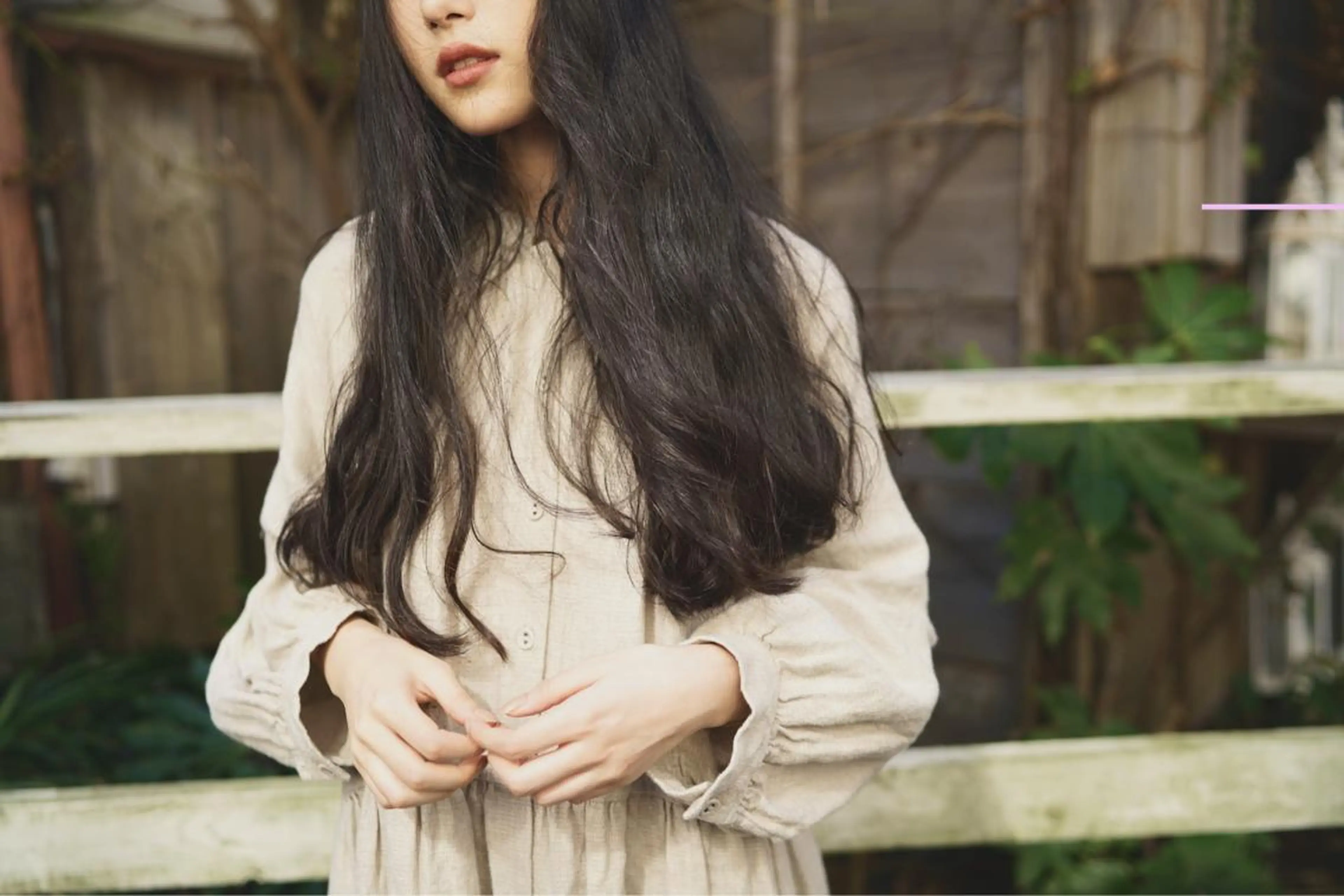 ロング ブリーチなしWカラー /地毛風/小林凪沙のヘアスタイル