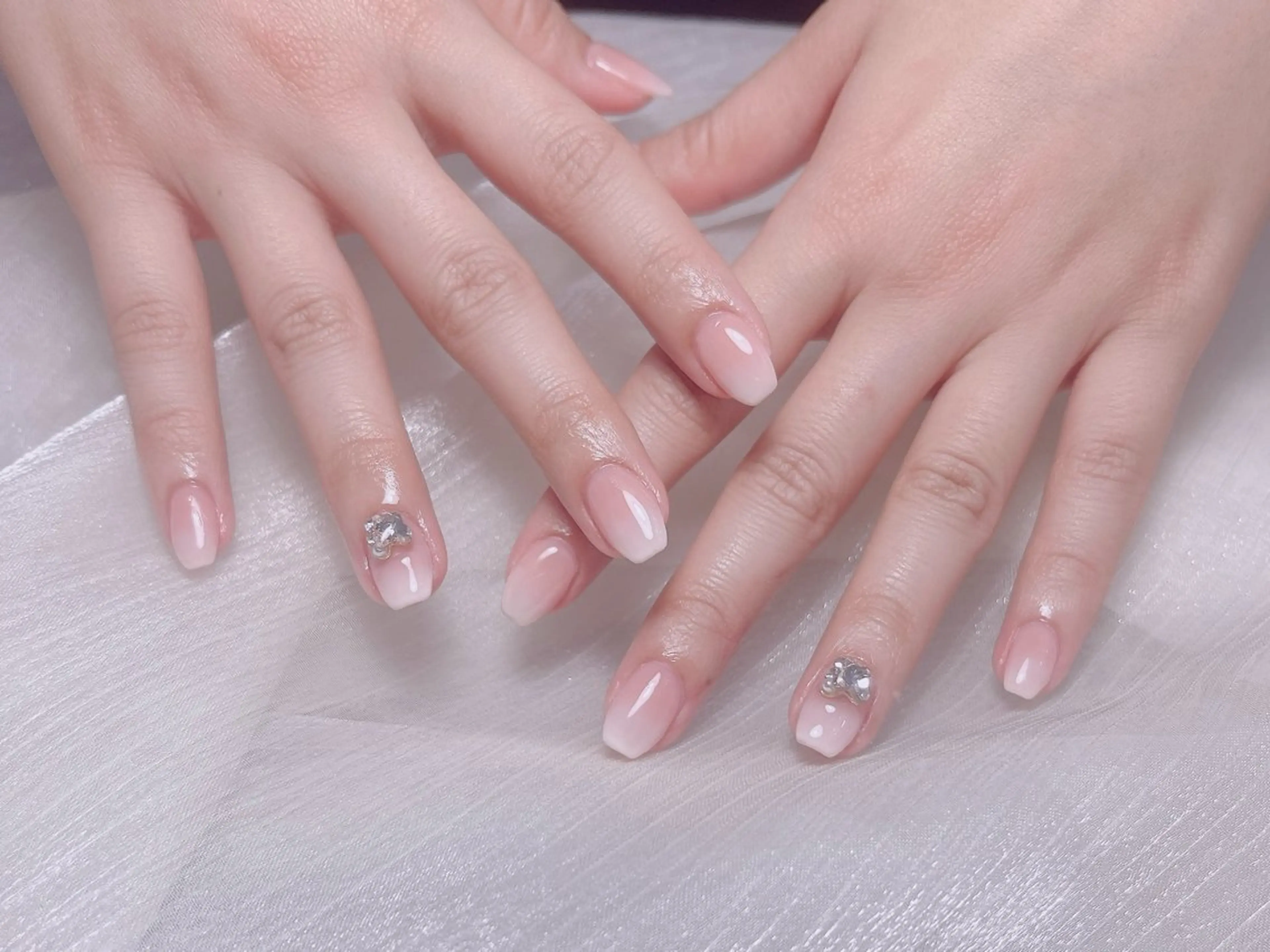 ネイル ハンドネイル KARI ネイルサロンのネイルデザイン