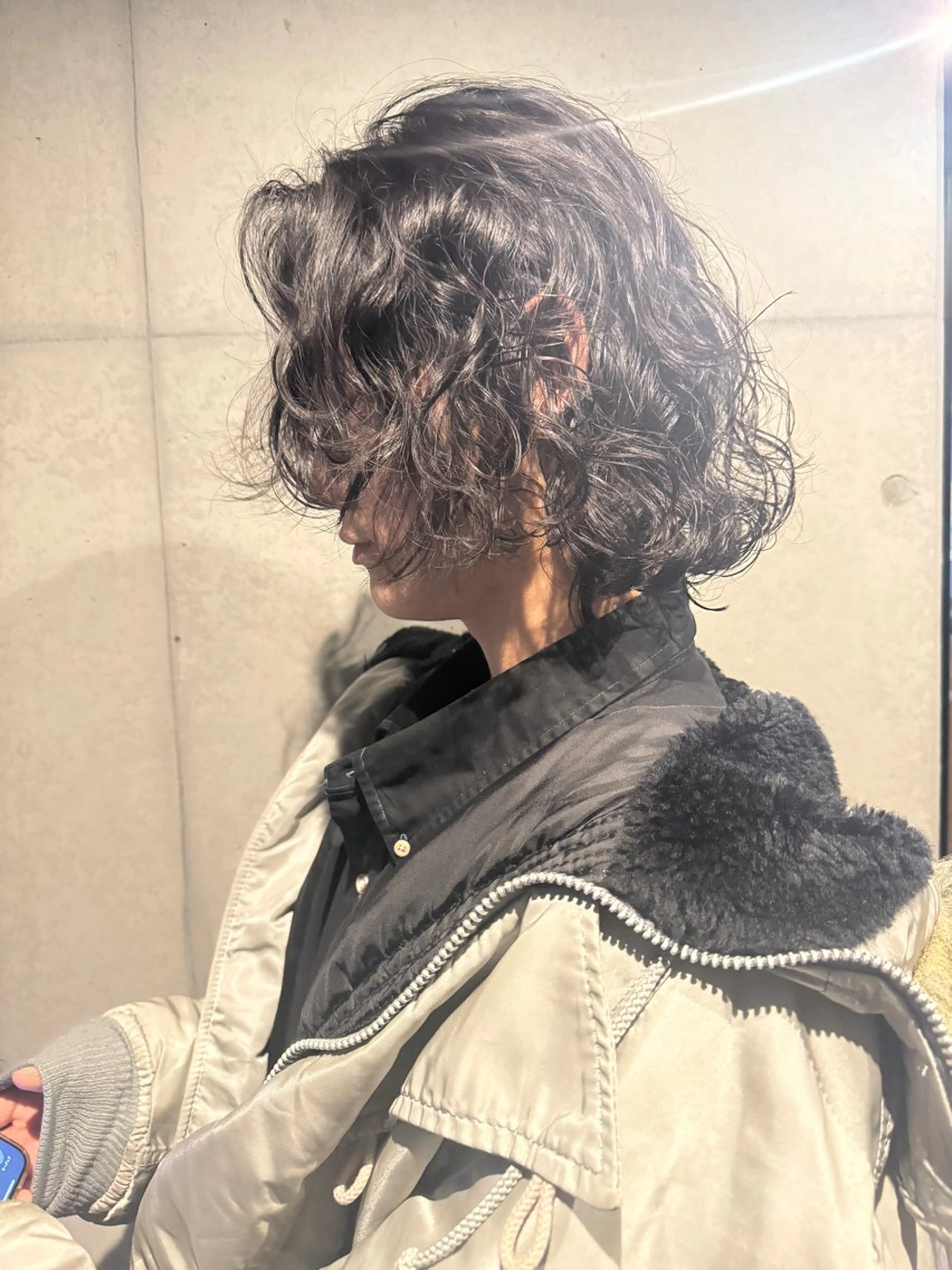 ミディアム パーマ ハイトーン/レイヤー だいちのヘアスタイル