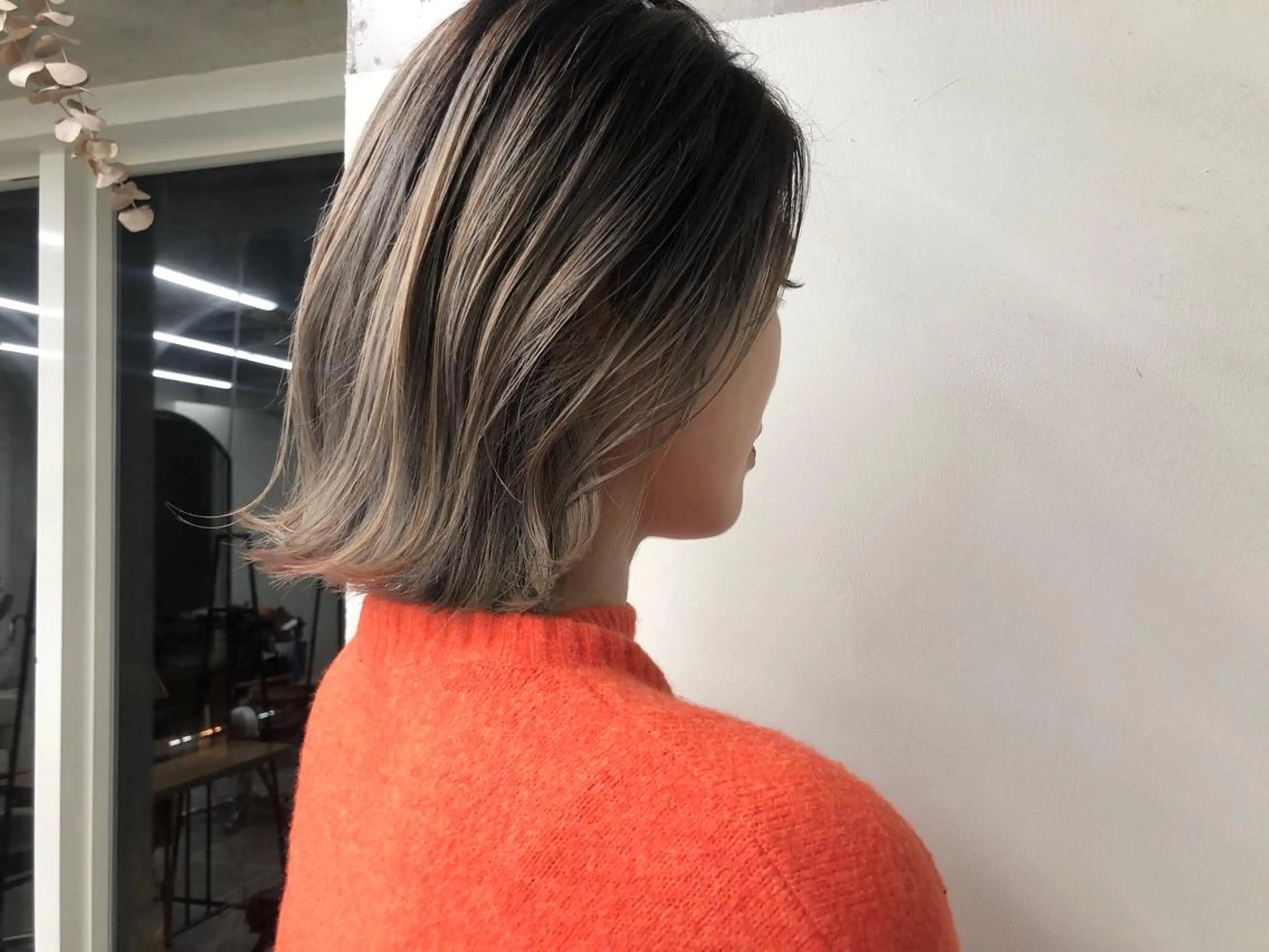 ミディアム ハイライト レイヤーカット 小澤大輔 YOLO hairのヘアスタイル