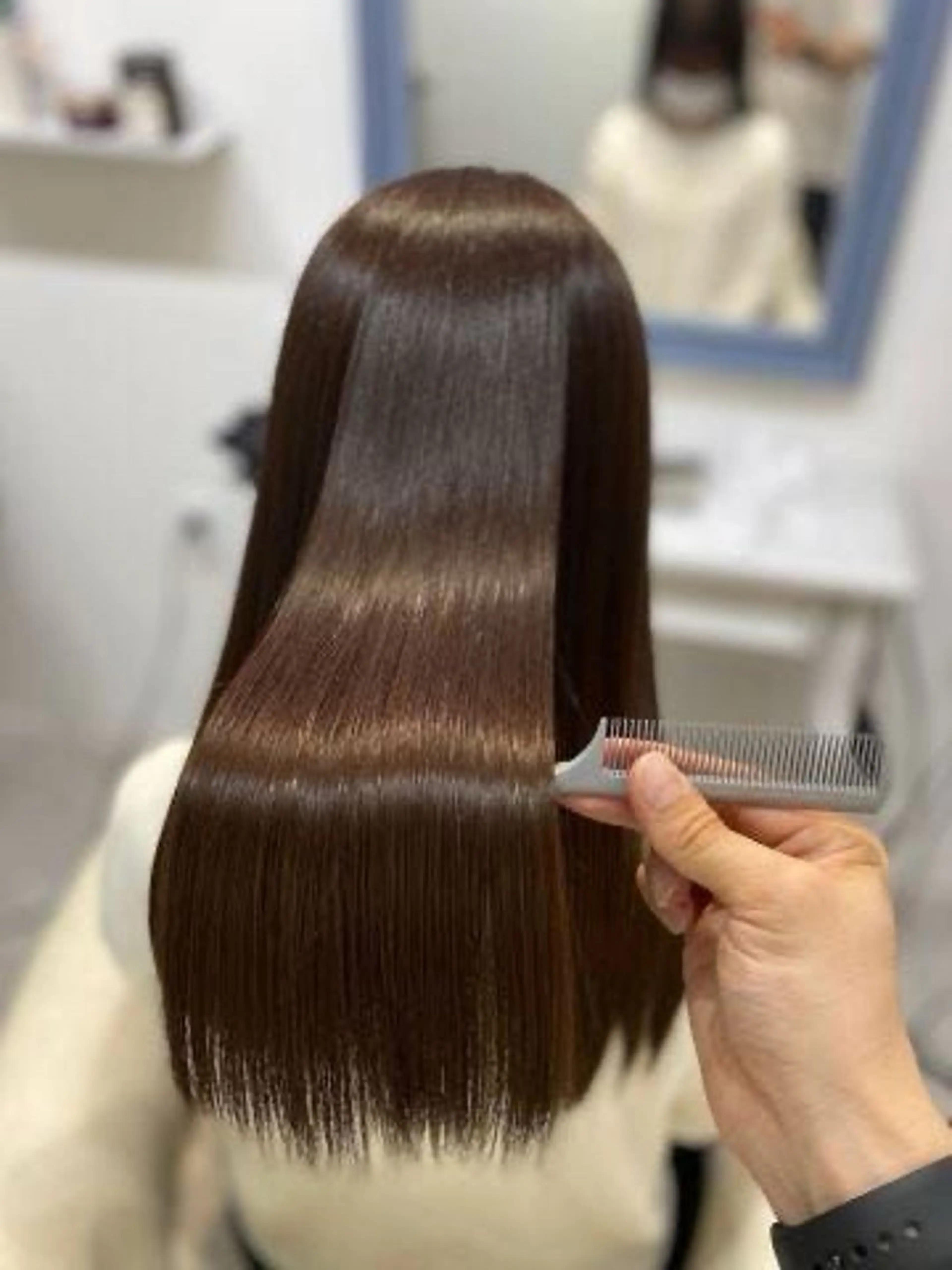 ロング 縮毛矯正 透明感カラー🫧縮毛 矯正🪽izumiのヘアスタイル