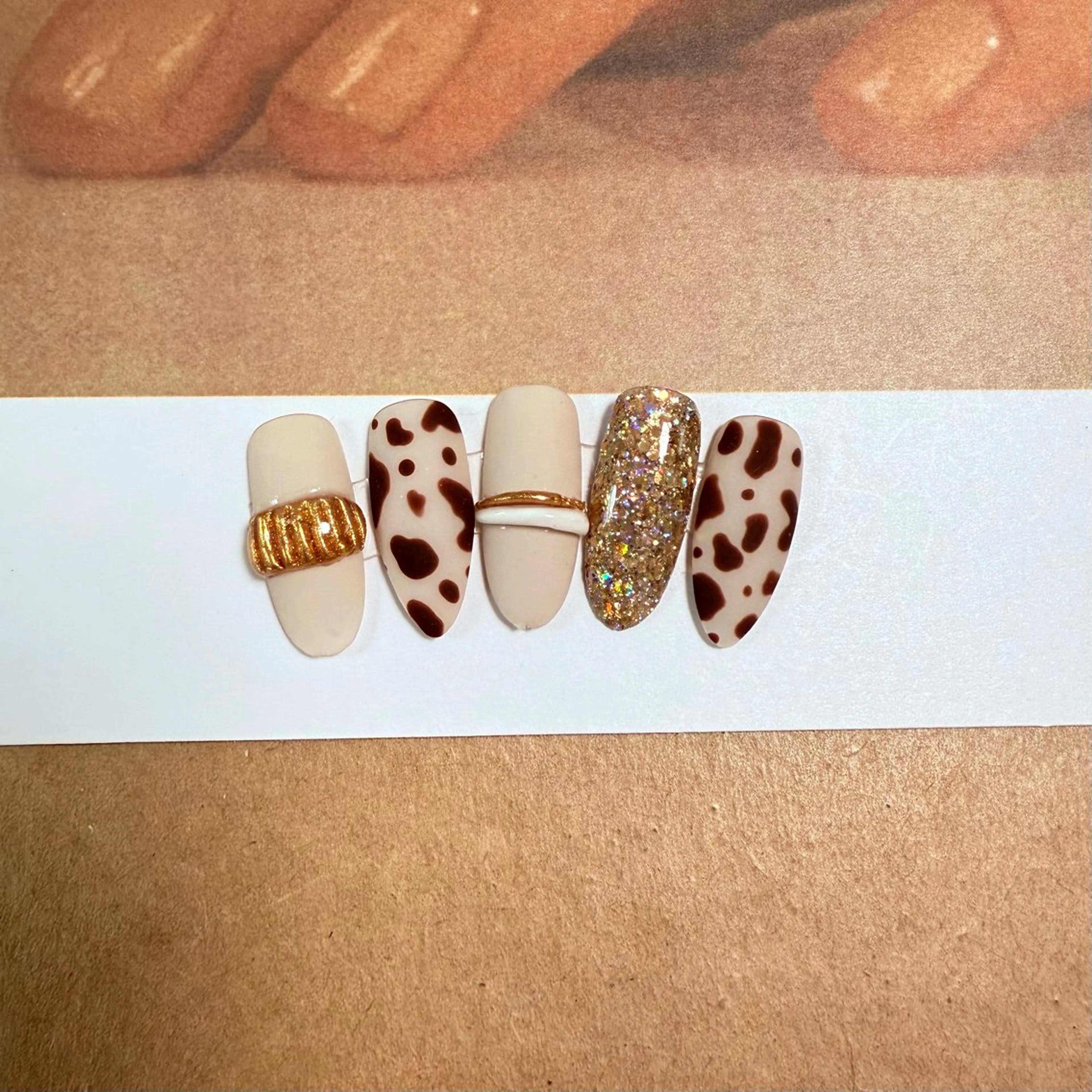 ネイル ハンドネイル エクラNailサロン ミオのネイルデザイン