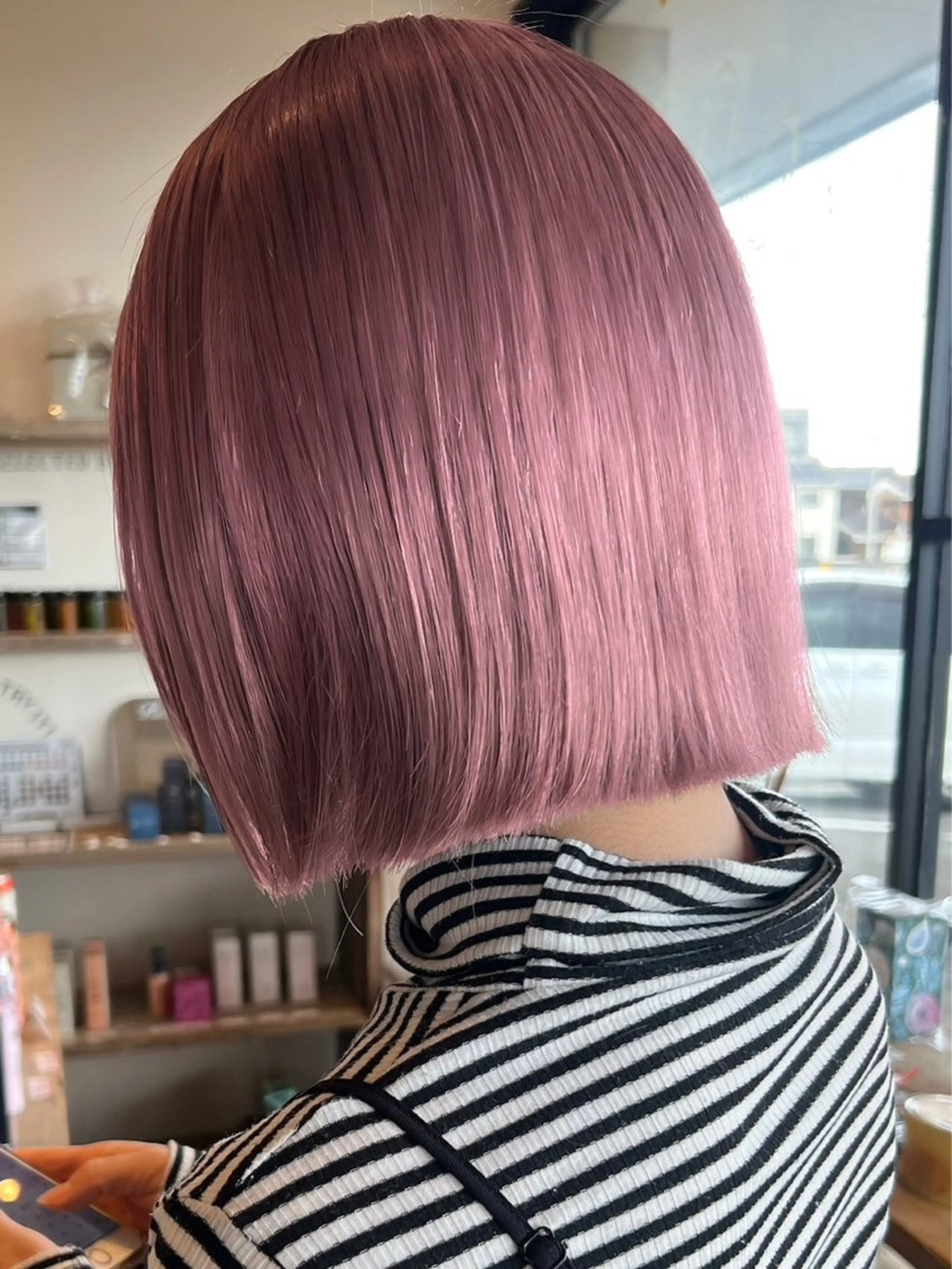 ショート カラー 1005mille cinq所属・岸下 理緒のヘアスタイル