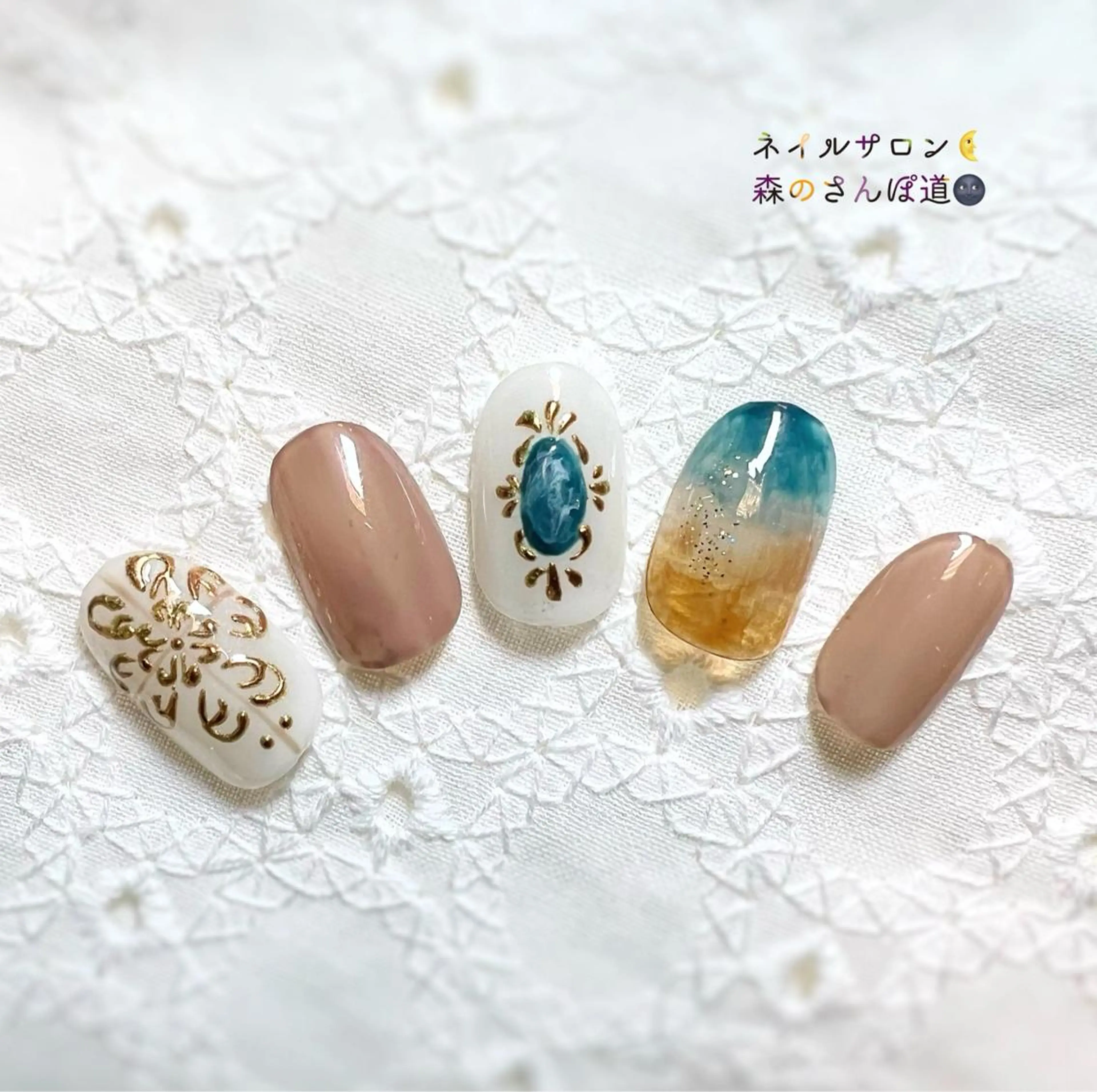ネイル カジュアル ガーリー 春ネイル 冬ネイル ハンドネイル 森のさんぽ道所属・ショートネイル 森のさんぽ道のネイルデザイン