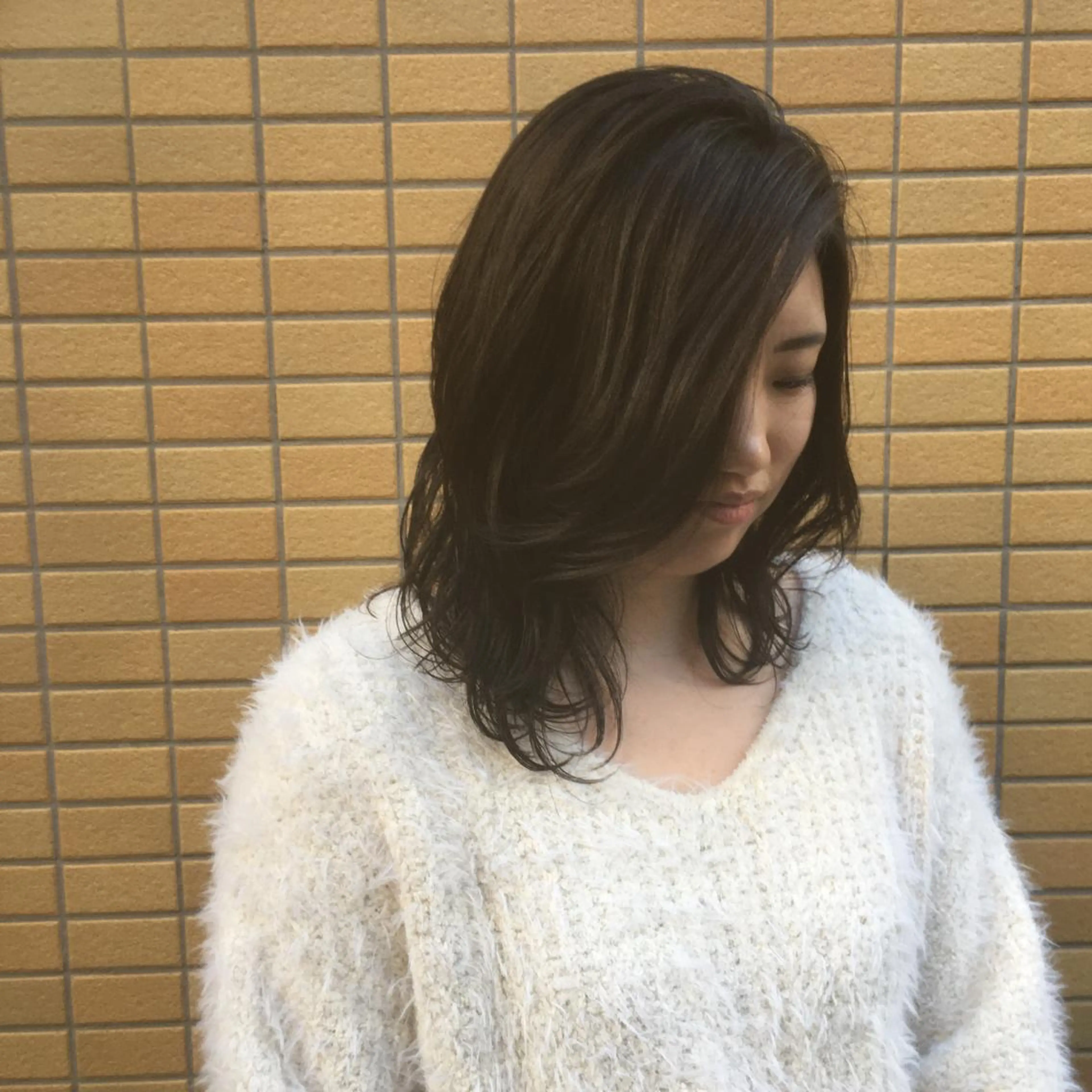 セミロング カラー カット ヘアカラー トリートメント しのはら まどかのヘアスタイル