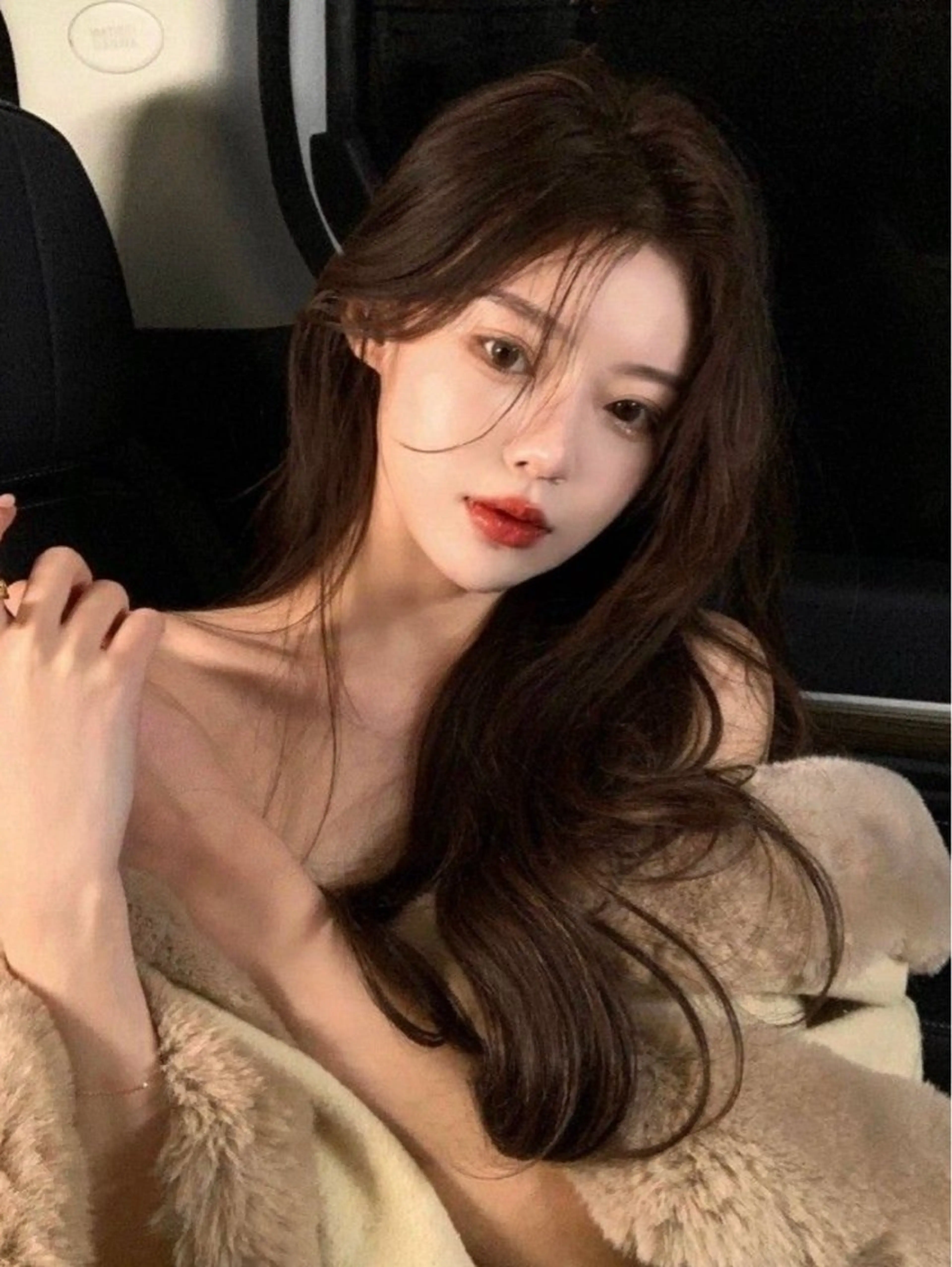 ロング カラー 韓国メンズ特化 ダウン・毛流れパーマのヘアスタイル