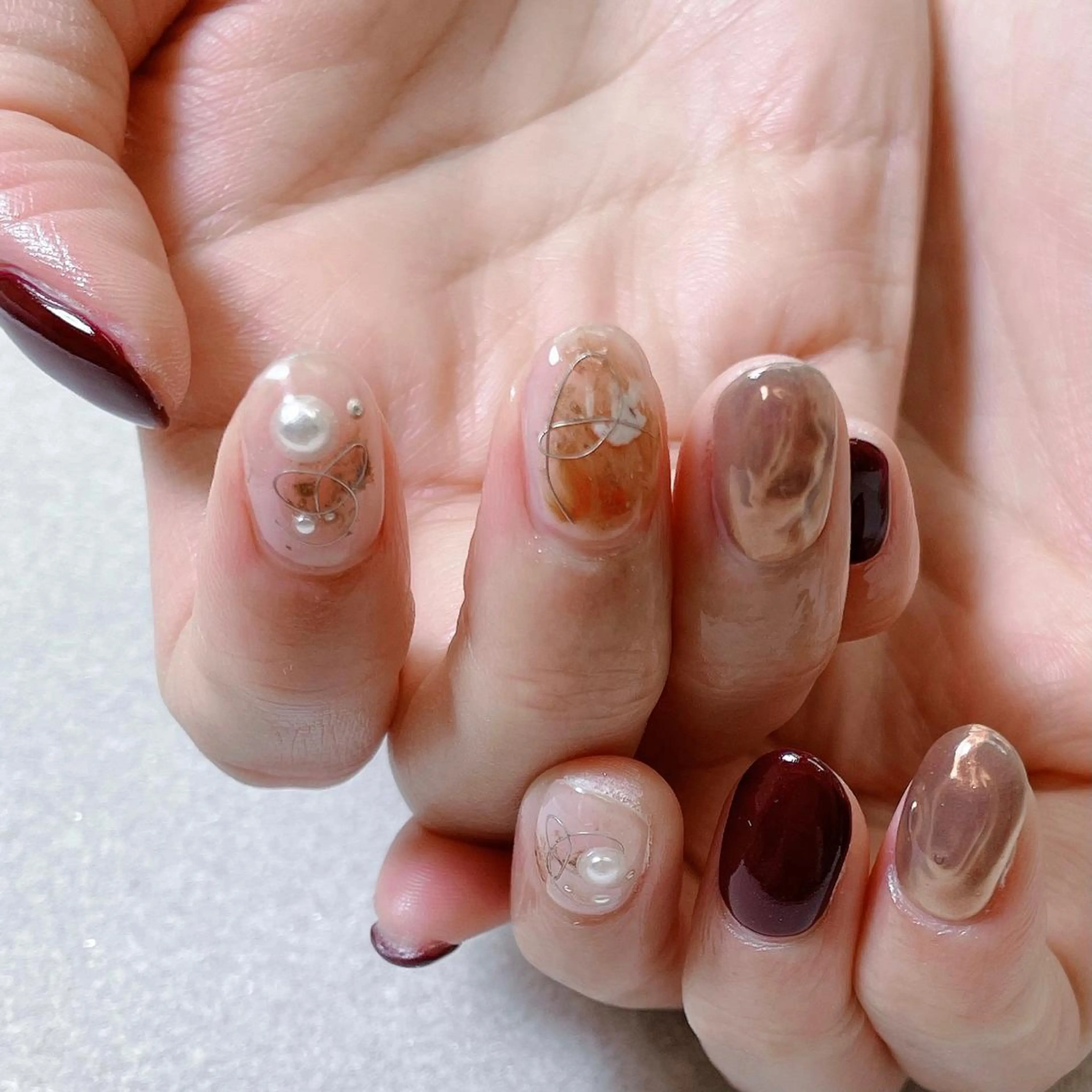 ネイル アートネイル 長さ出し ニュアンスネイル スカルプネイル ハンドネイル A85G ayakoのネイルデザイン