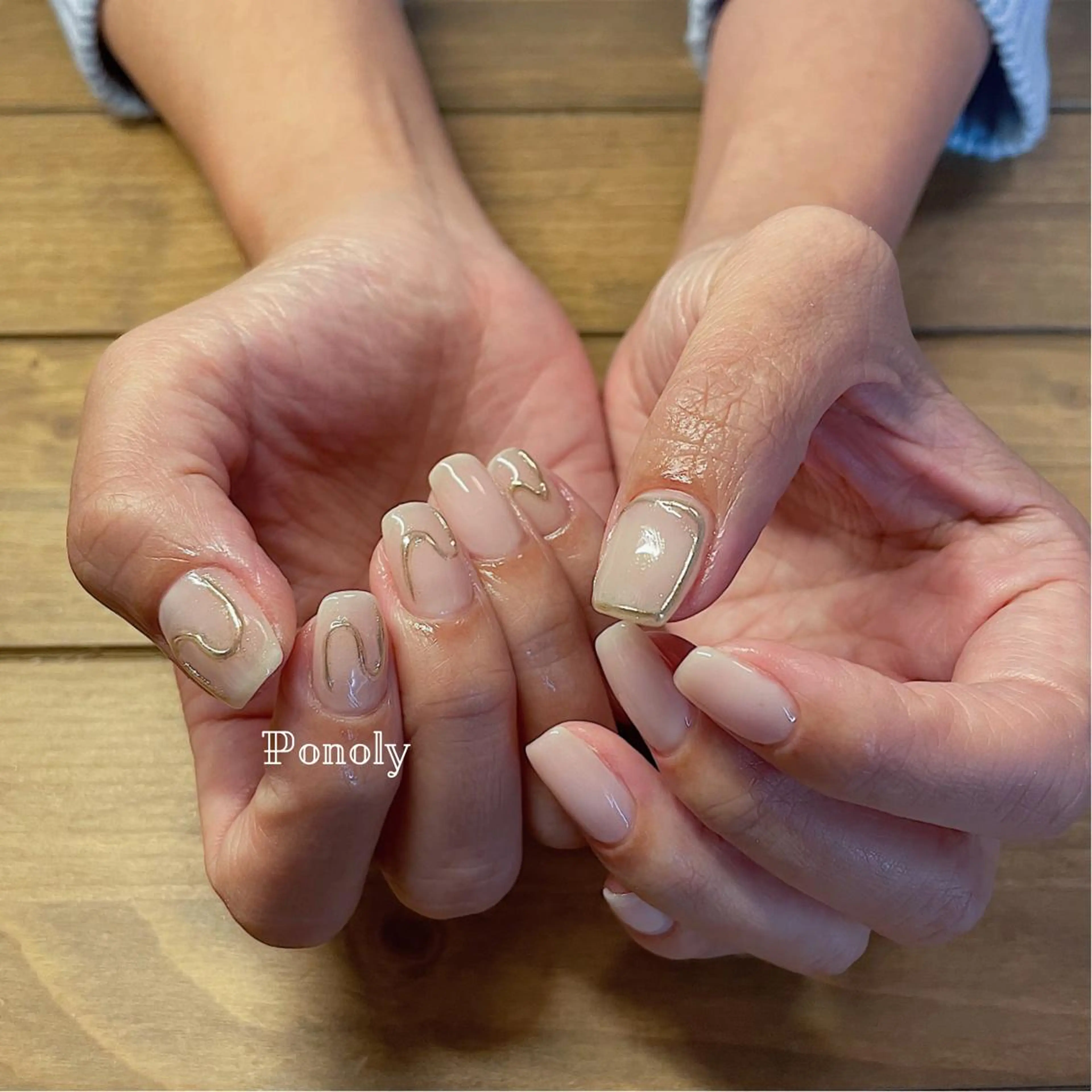 ショート ネイル ジェルネイル マグネットネイル ニュアンスネイル ワンカラーネイル パラジェル 10ten Mikiのネイルデザイン