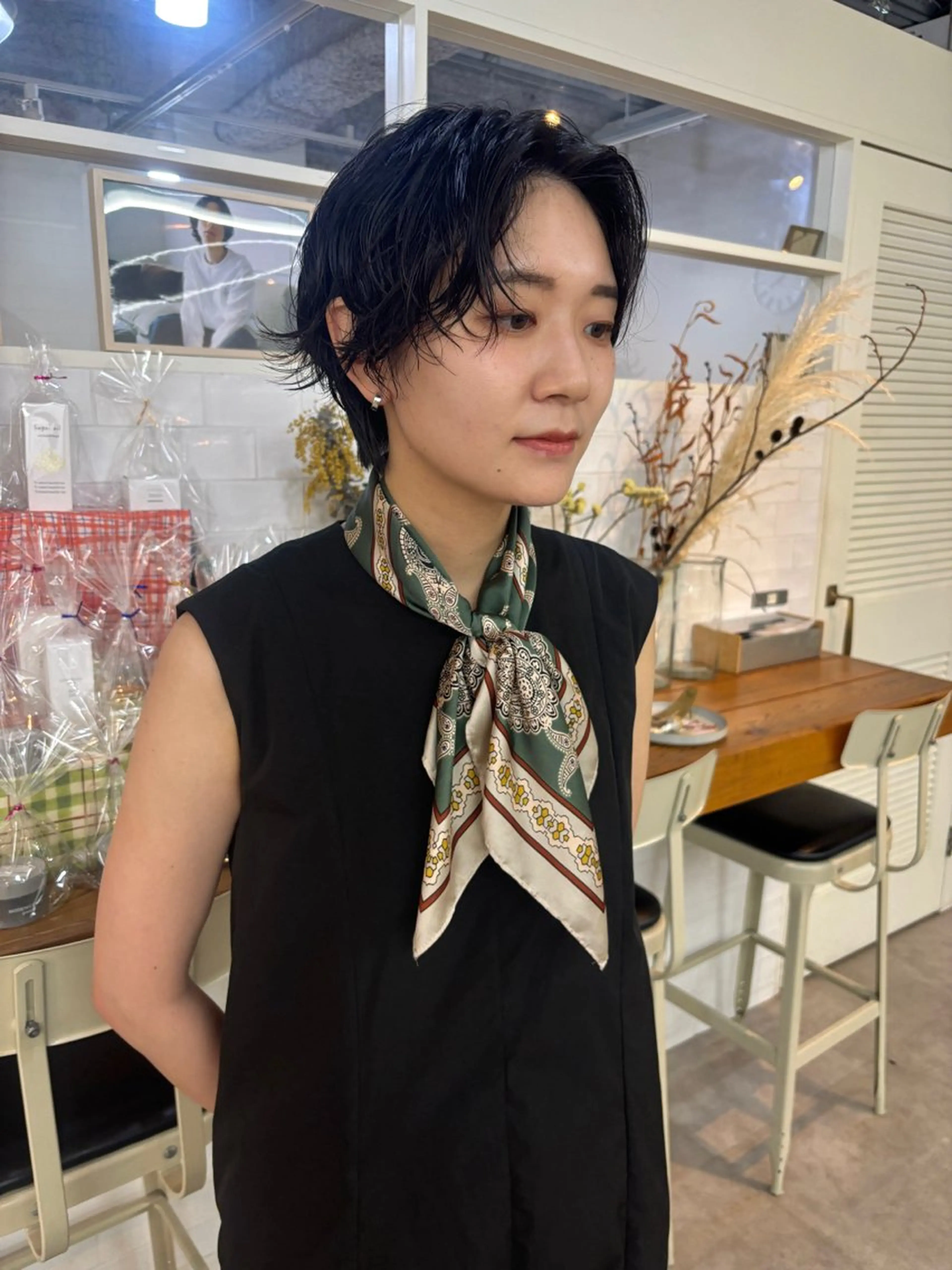 ショート パーマ カット パーマ オリーブカラー🫒 透明感カラーMAOのヘアスタイル