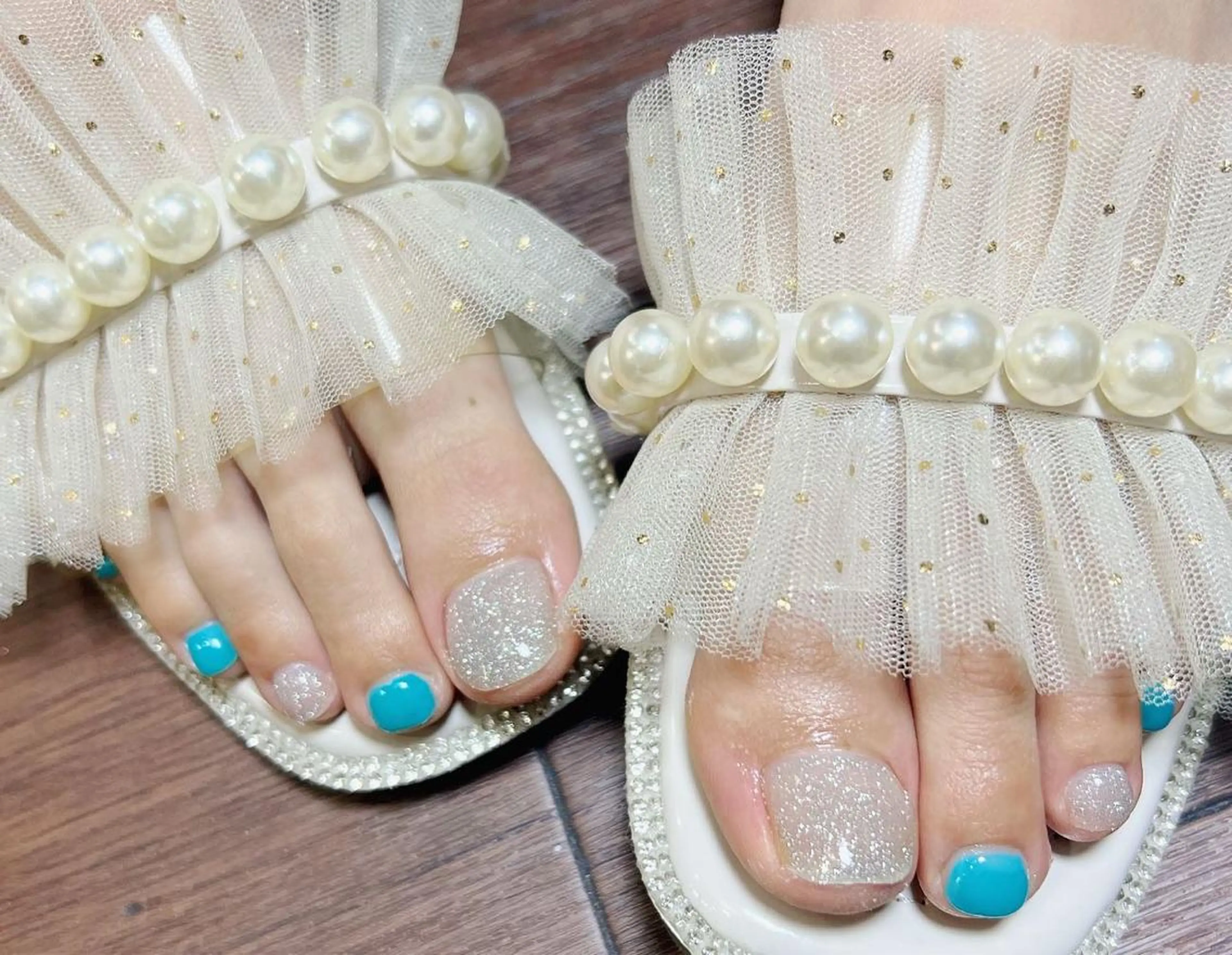 ネイル ガールネイルサロン所属・ガール　ネイルサロン 垣内　英里のネイルデザイン