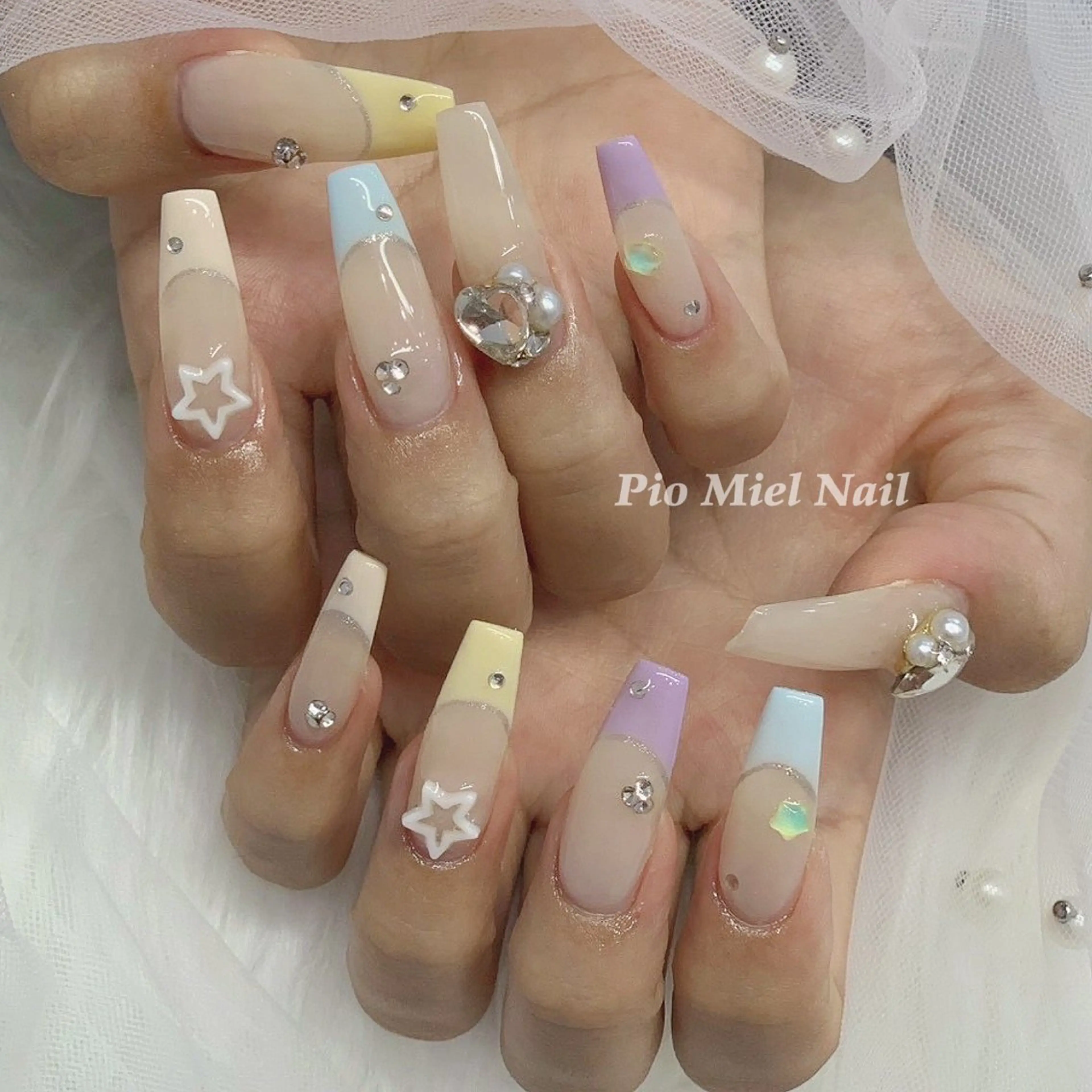 ネイル ブルー ガーリー ハート ロングネイル 持ち込み ハンドネイル momo 長さだしのネイルデザイン