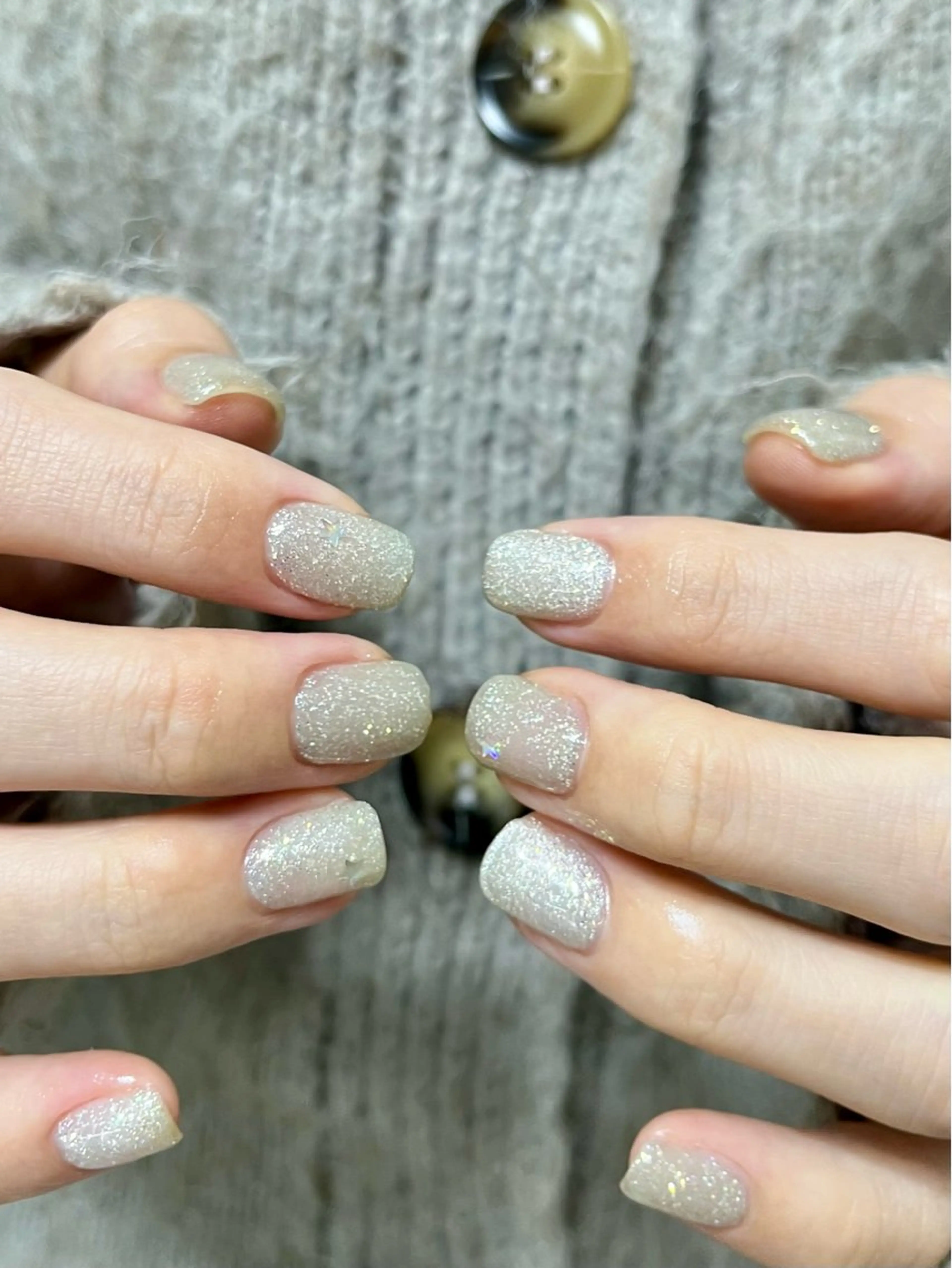 ネイル キラキラネイル ホワイト HUU.所属・HUU. riko 二俣川のネイルデザイン