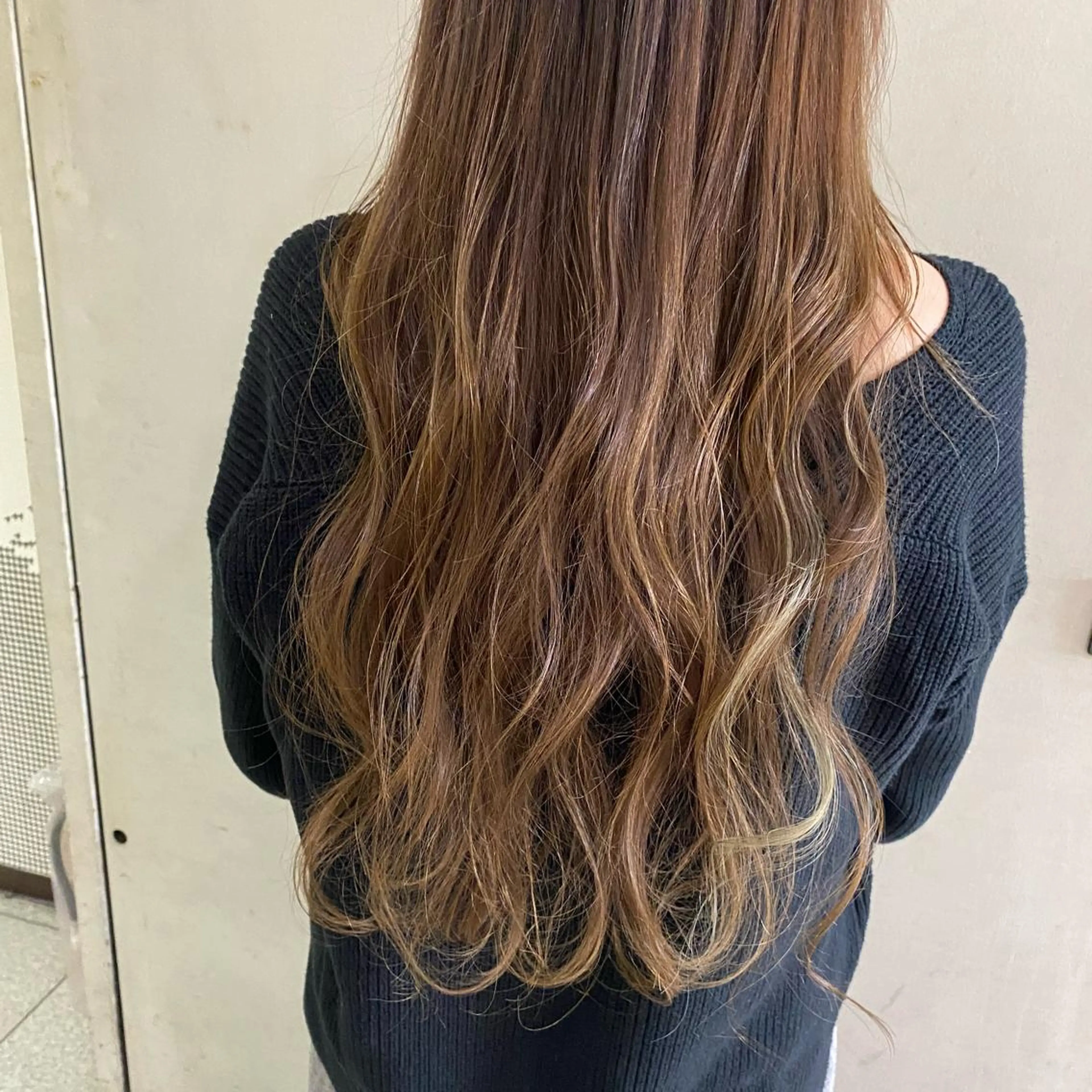 ロング カラー ブリーチ ブラウンカラー ブリーチなしカラー Legami 熊本(レガーミ)所属・清村 和音のヘアスタイル