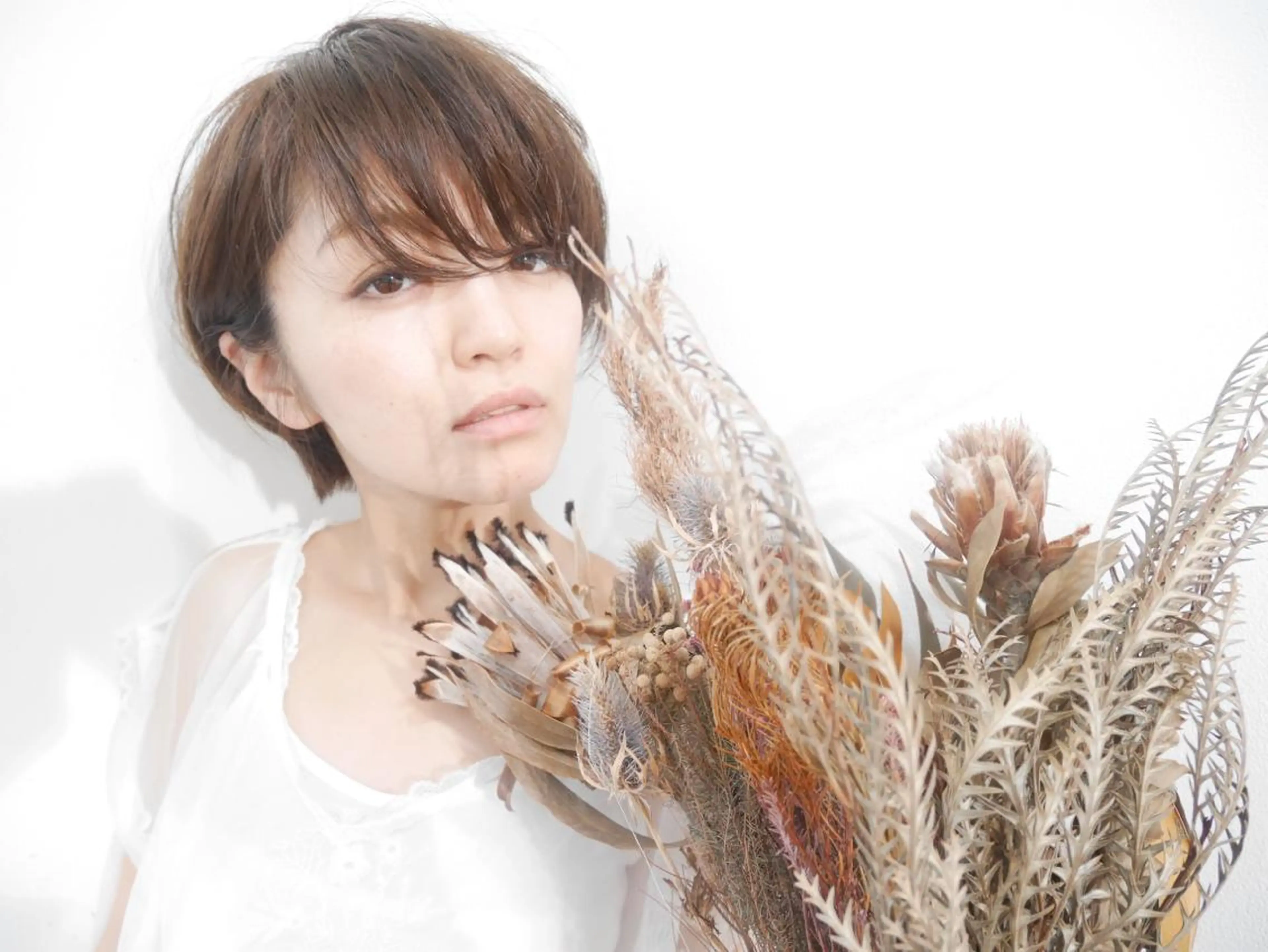 ショート カラー 四ッ井 翔のヘアスタイル