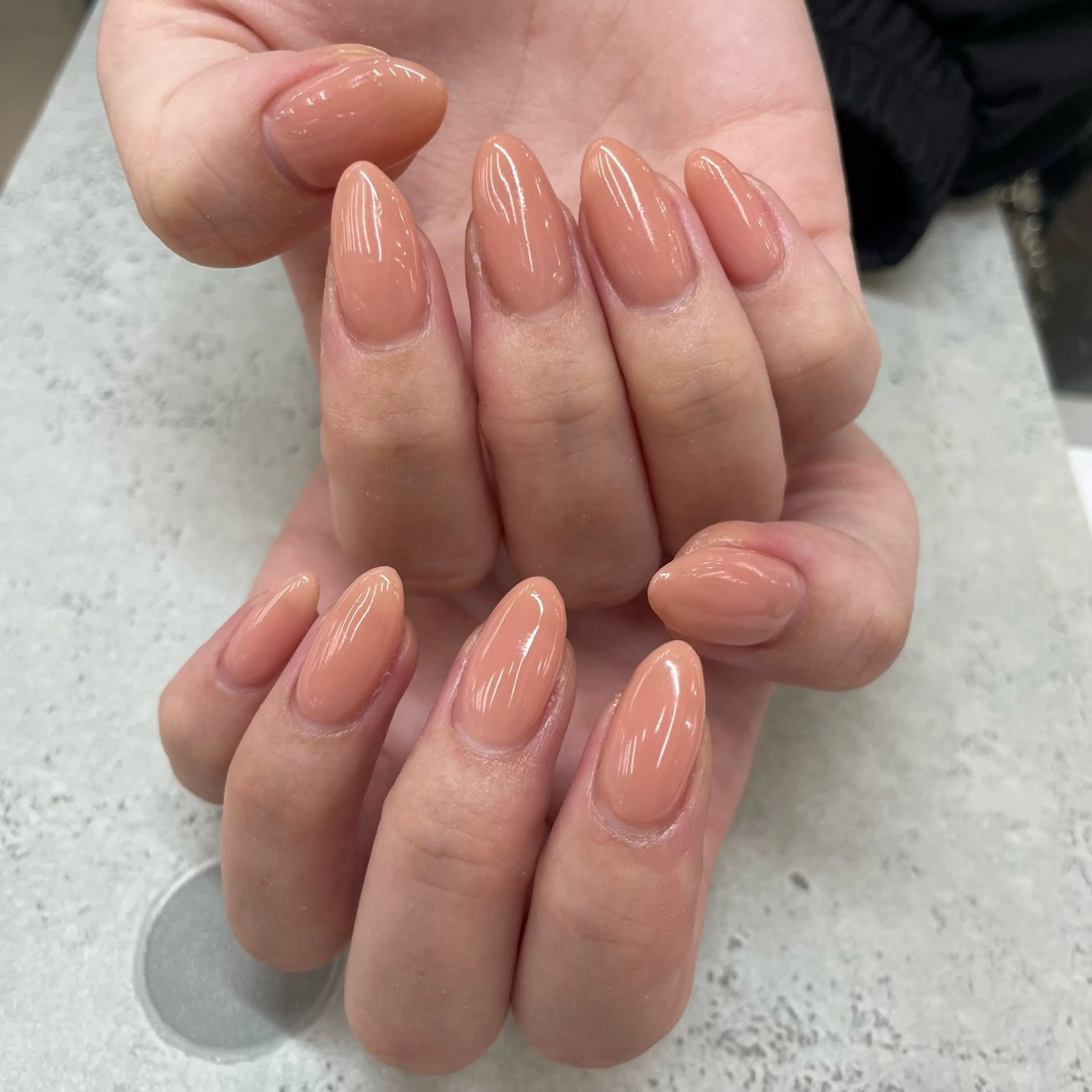 ネイル グラデーション ワンカラーネイル MAXKELLY EMIのネイルデザイン
