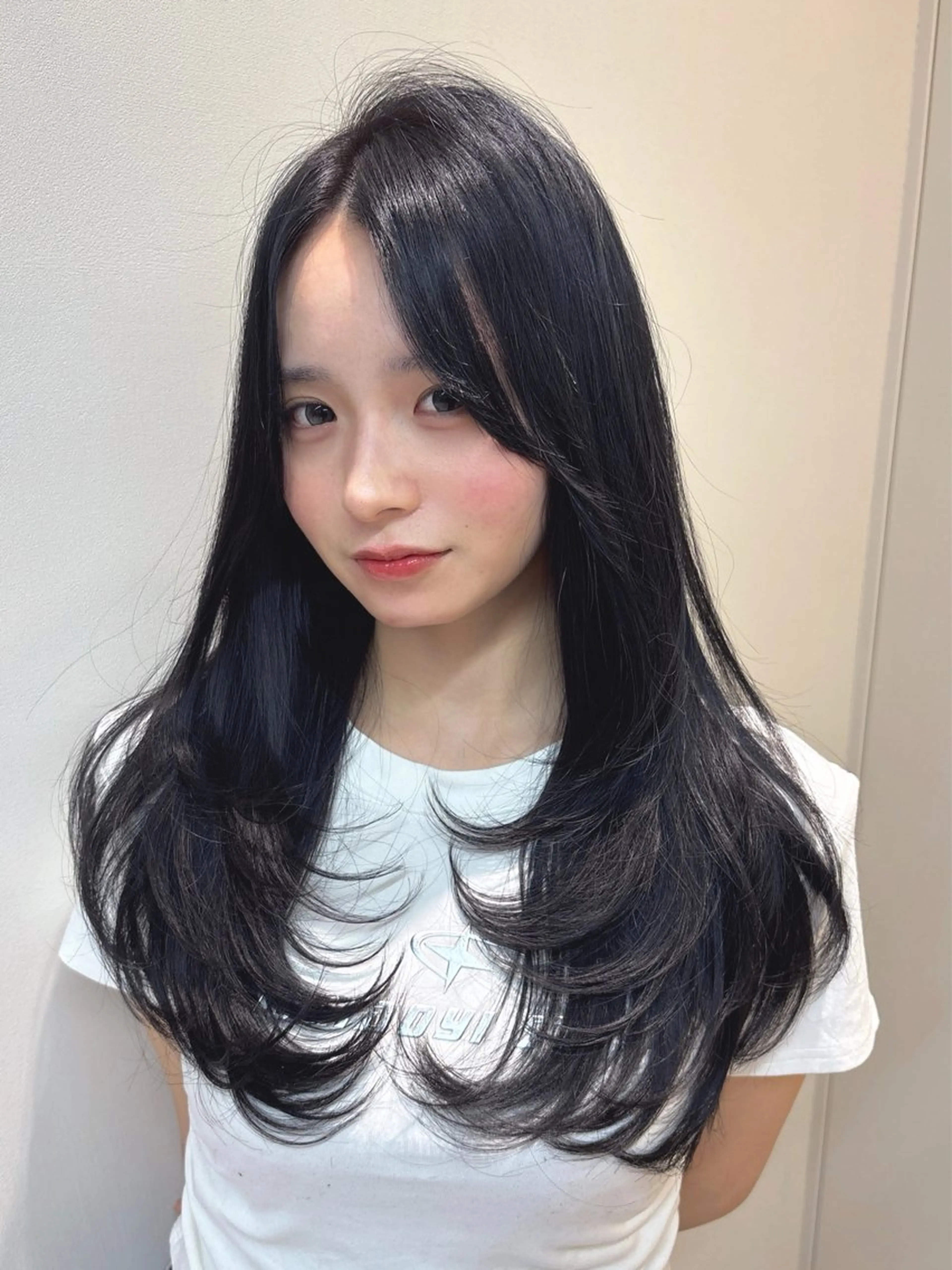 セミロング 韓国風ヘア レイヤーカット あ い か 🎀 天神美容師のヘアスタイル