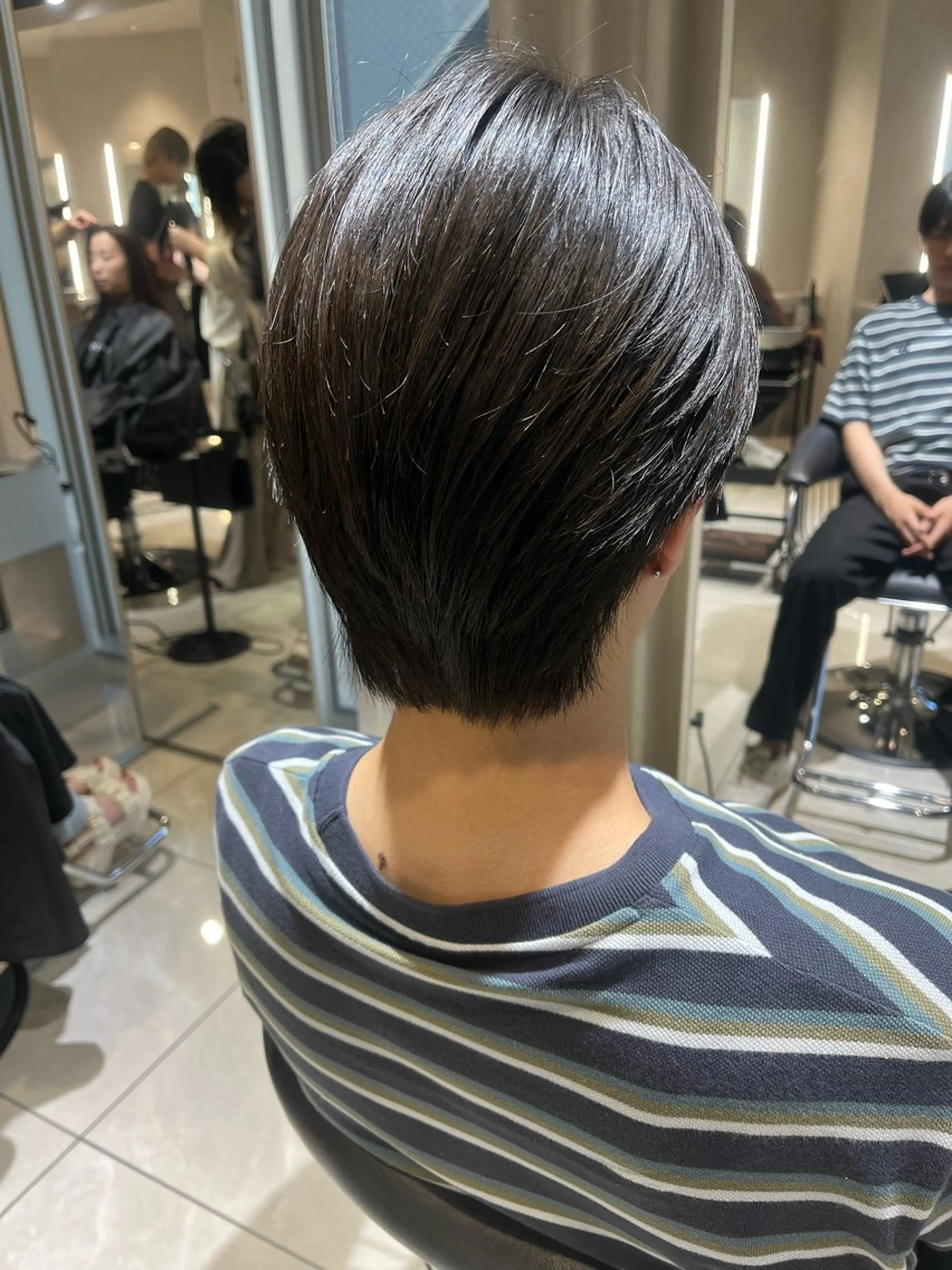 メンズ カット 韓国メンズ特化 ダウン・毛流れパーマのヘアスタイル