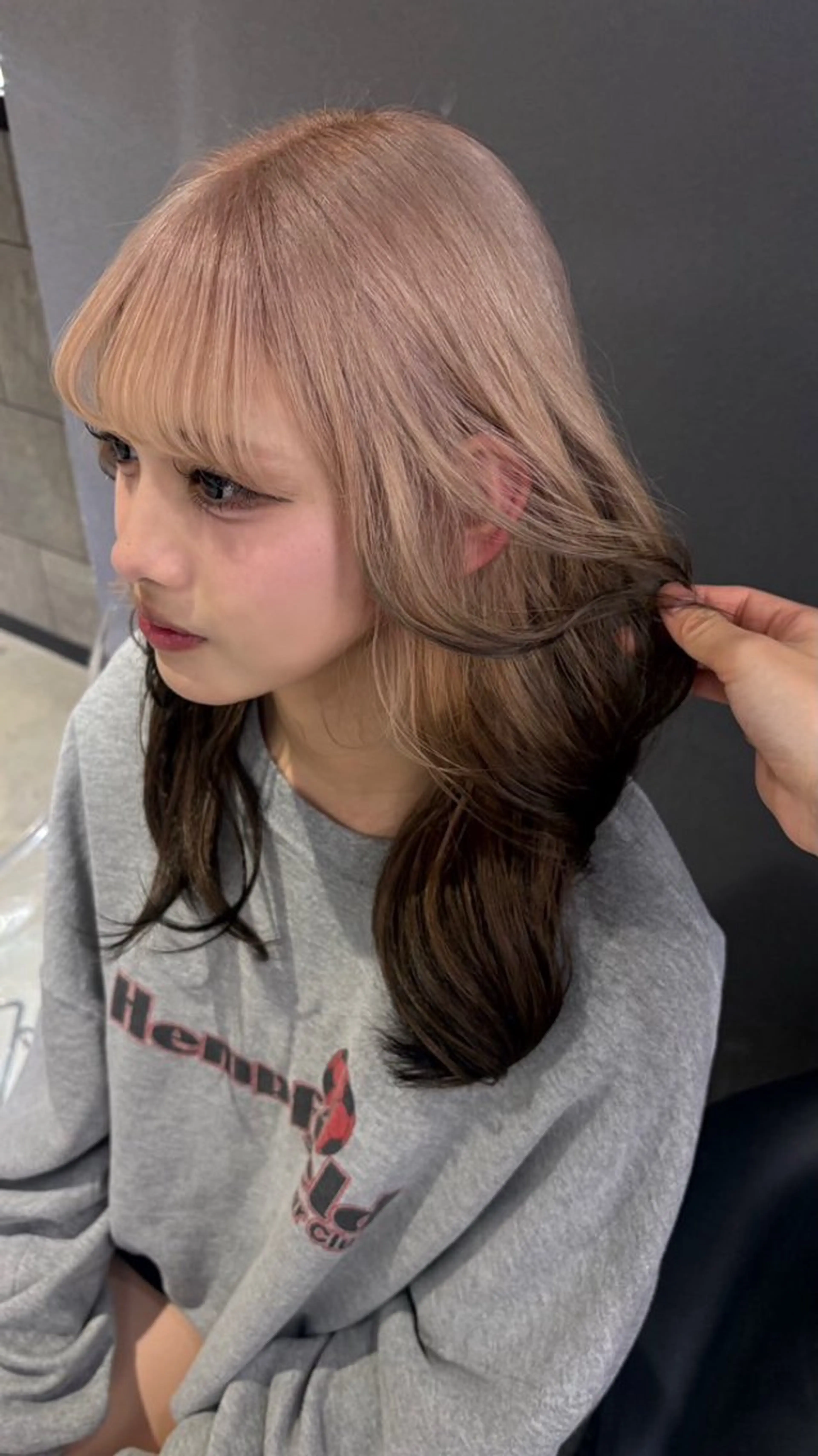 ロング カラー ヘアカラー デザインカラー/ハイ トーン/konomiのヘアスタイル