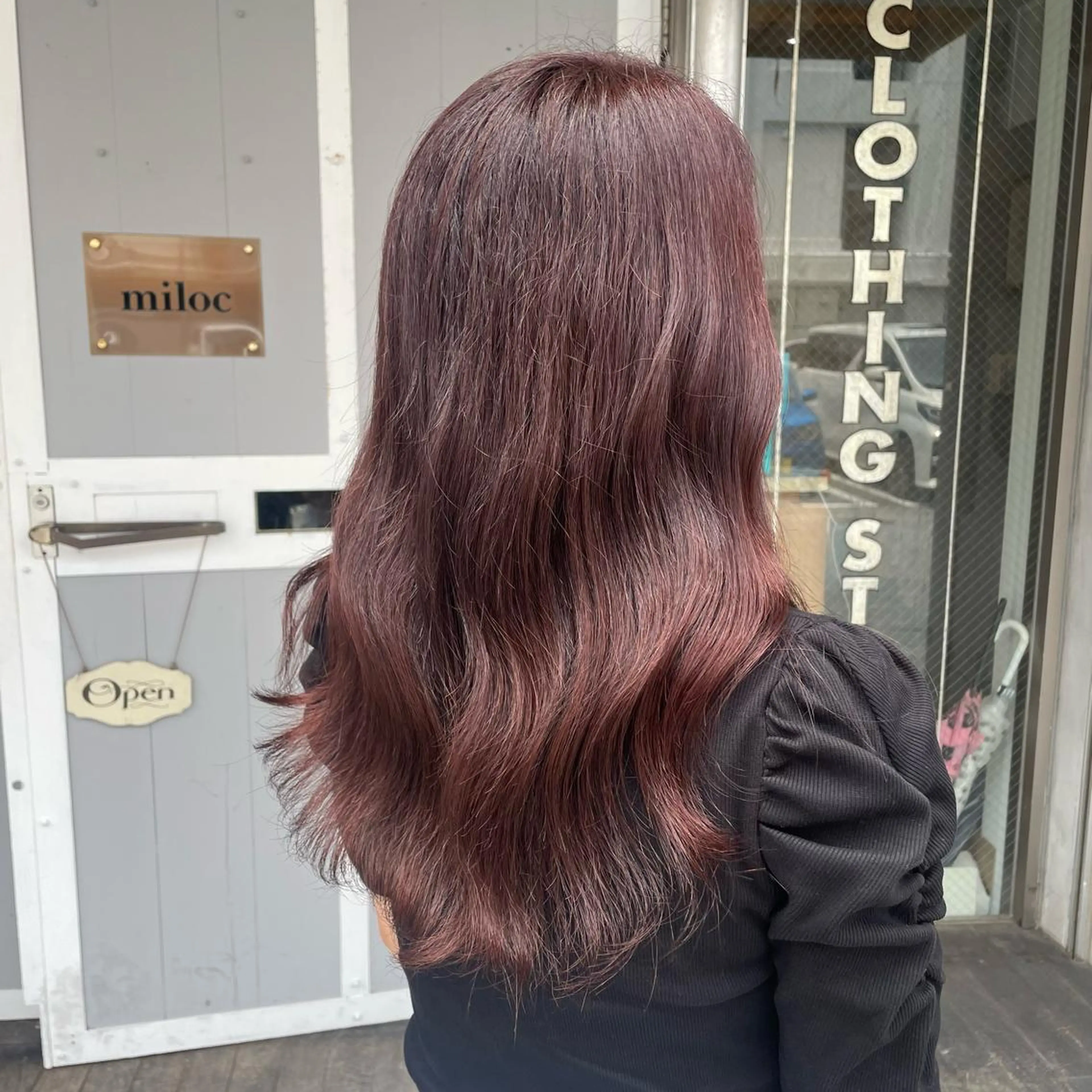 ロング カラー miloc那覇 MIKUのヘアスタイル