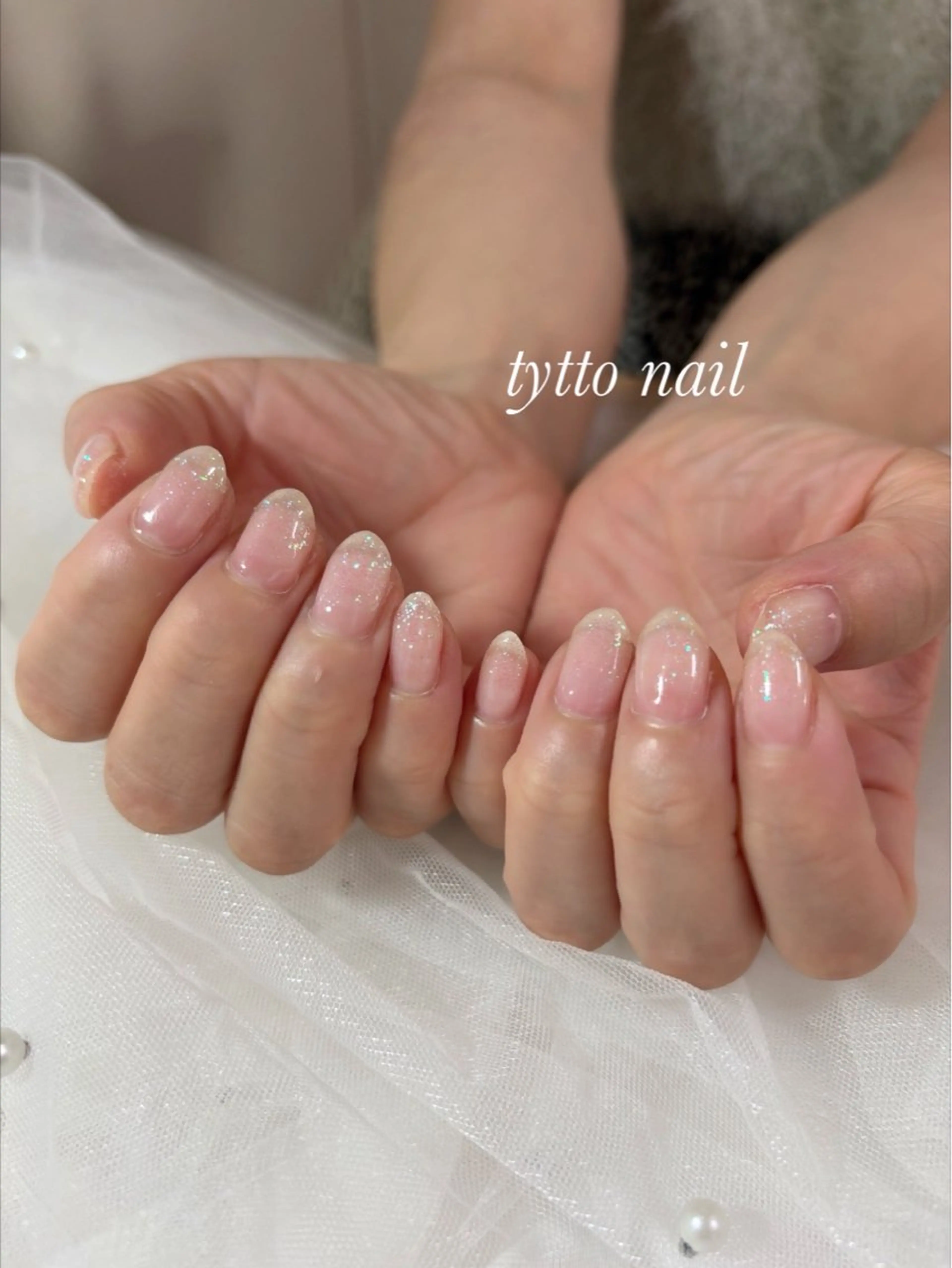 ネイル グラデーション キラキラネイル ラメ(グリッター) ラメグラデーション オフィスネイル ハンドネイル tytto nail ❤︎‪‪eri‪‪のネイルデザイン
