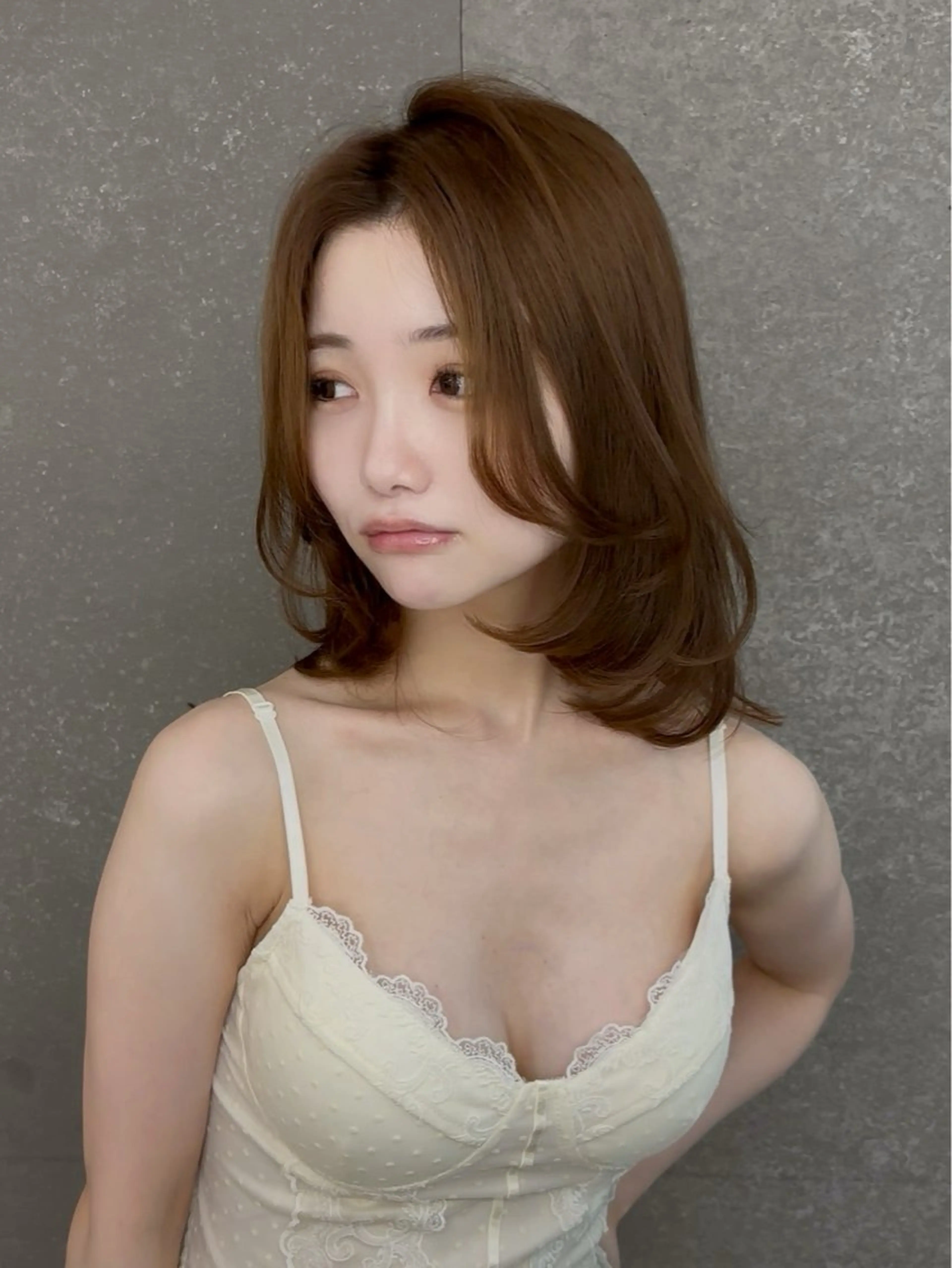 ミディアム カラー 髪質改善 レイヤーカット 縮毛矯正 【美髪矯正) 吉村　清志のヘアスタイル