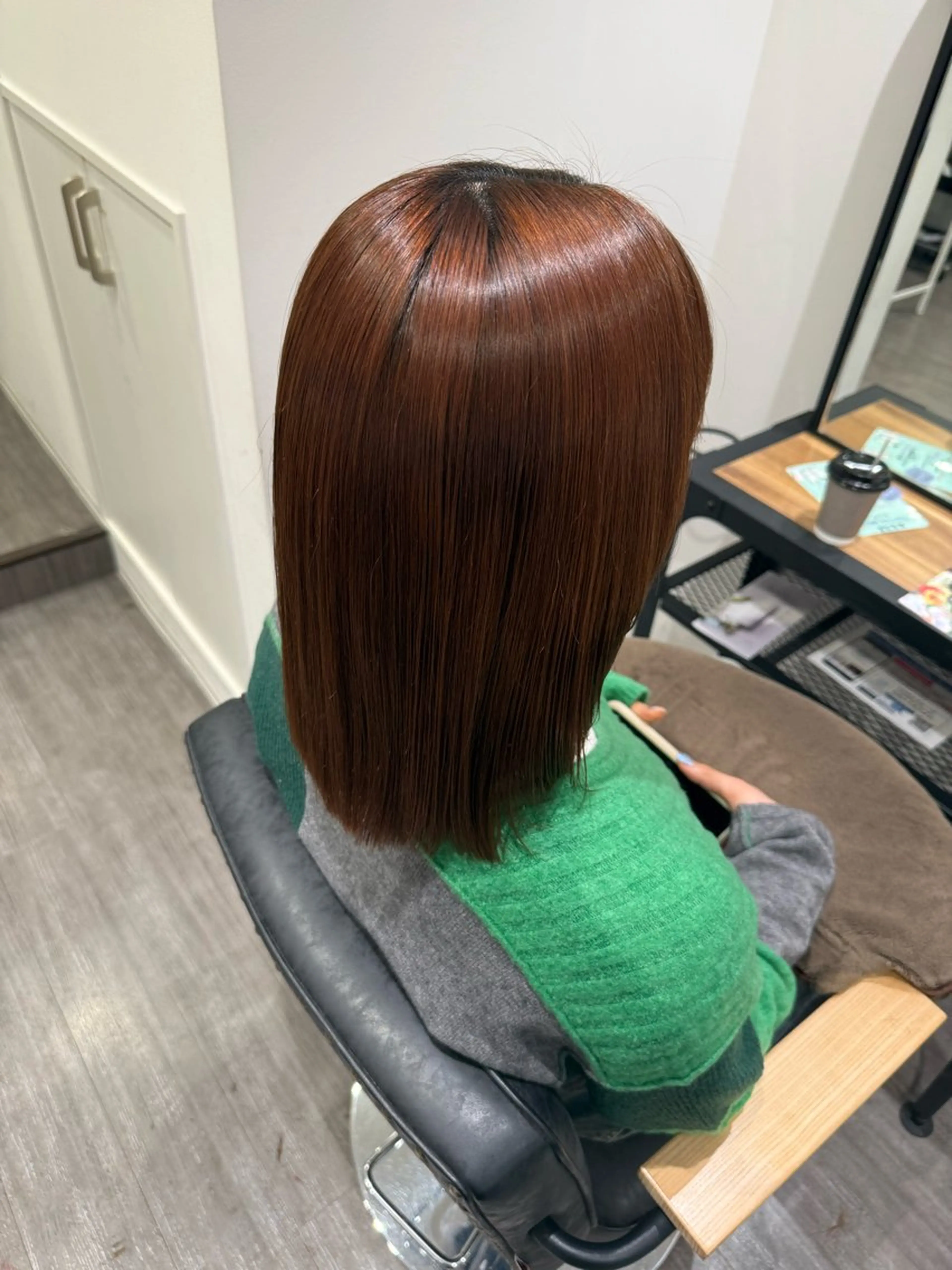 ミディアム パーマ 酸性ストレート ストレートパーマ カット 縮毛矯正 トリートメント 上田 紗也のヘアスタイル