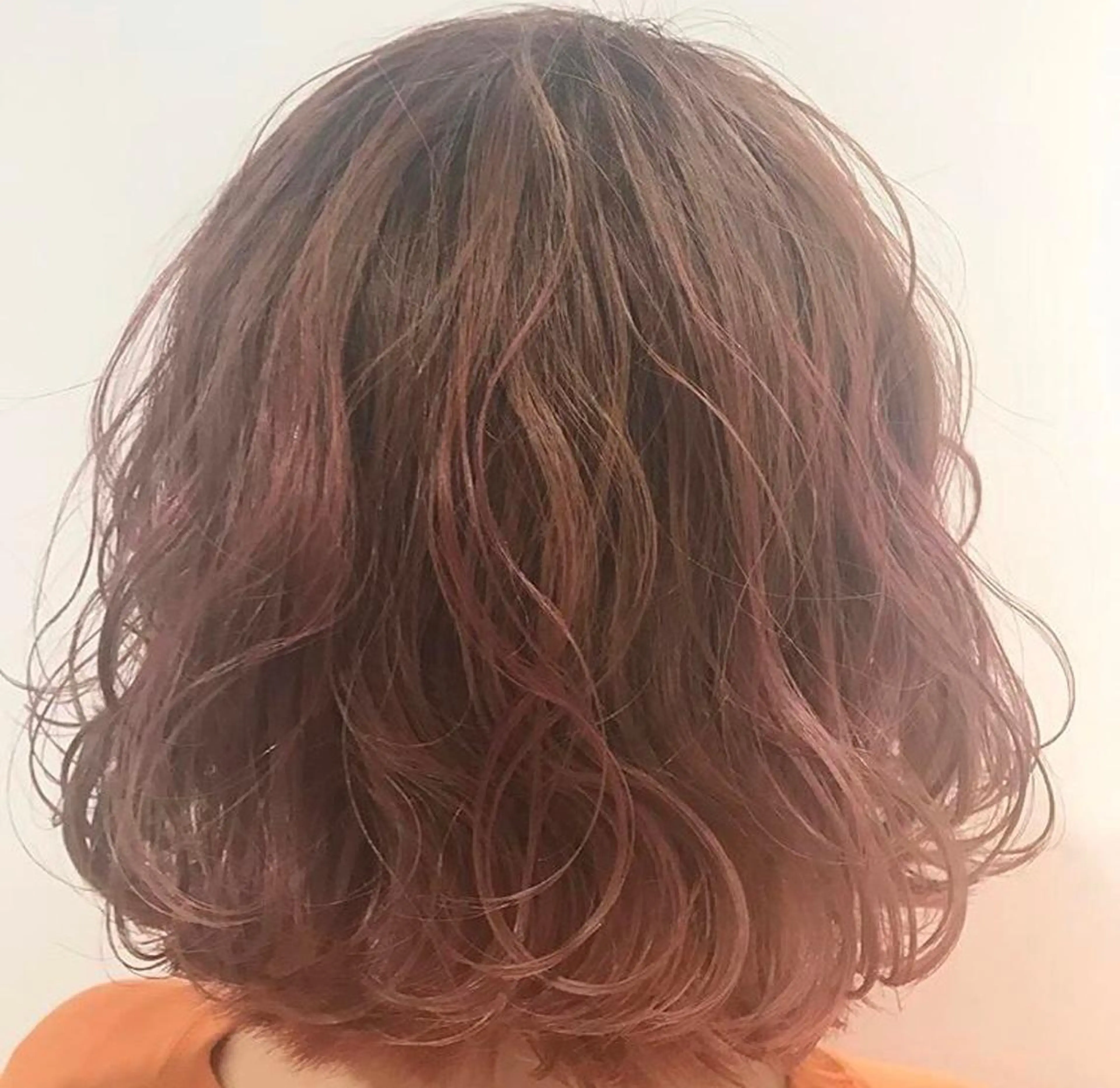 ショート カラー ベージュカラー ブリーチ ピンクカラー ピンクベージュ SiiＱbyLuca所属・鈴木 まりやのヘアスタイル
