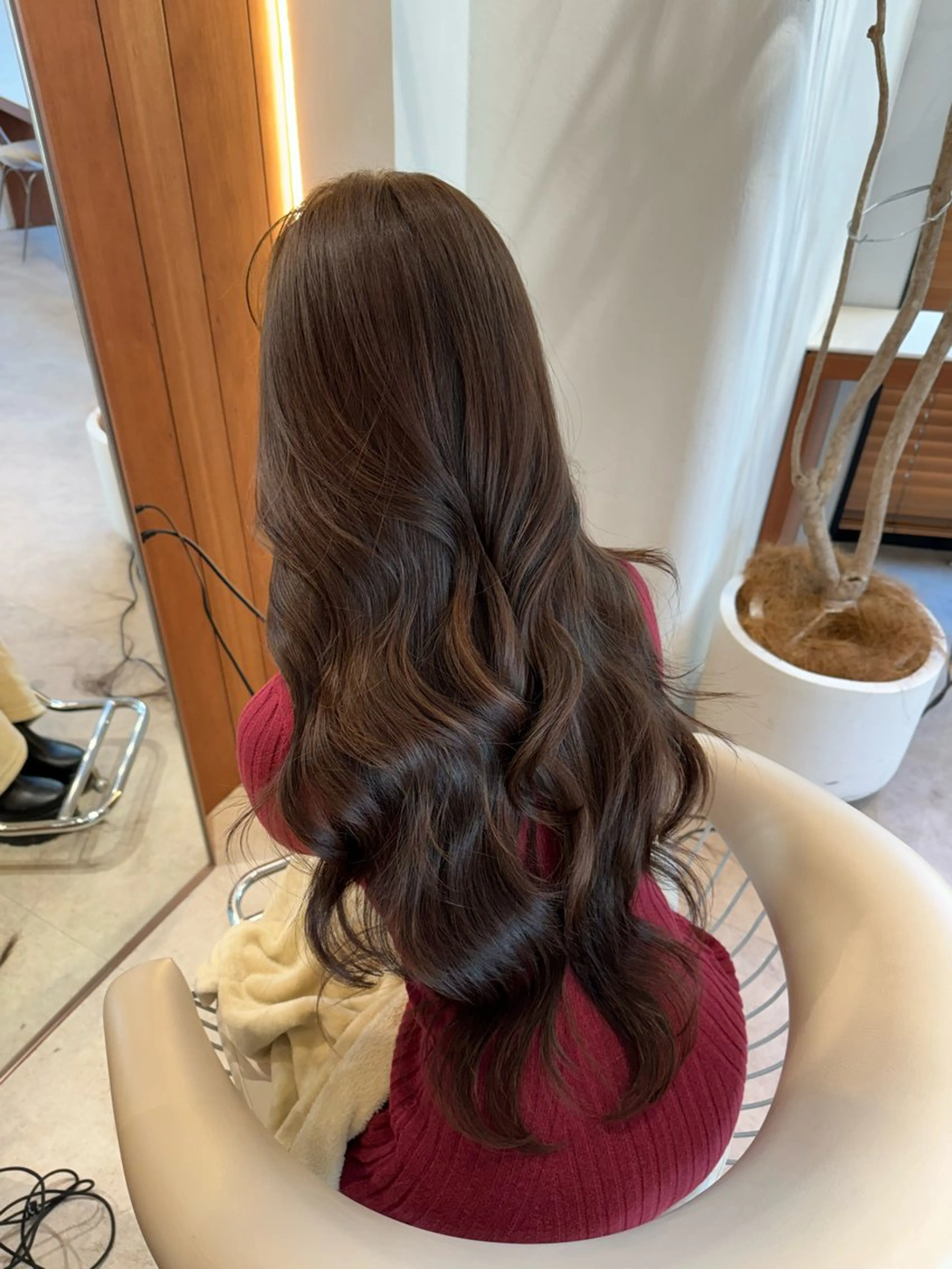 ロング カラー ブラウンカラー チョコレートブラウン マロンブラウン 韓国風ヘア レイヤーカット カット ヘアカラー トリートメント 韓国レイヤー🇰🇷 韓国研修◎渋谷カイトのヘアスタイル
