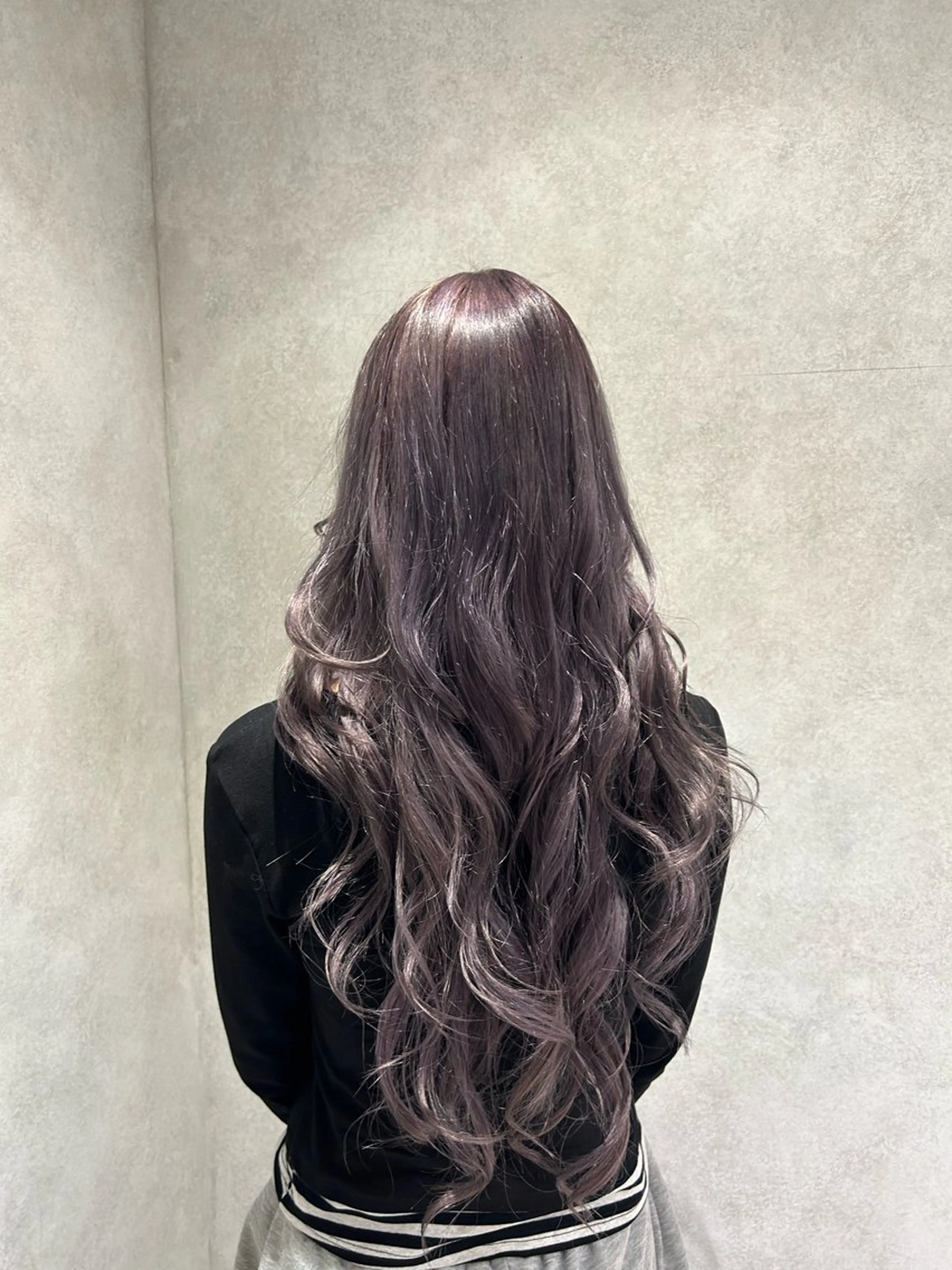 カラー グレージュ ラベンダーカラー ラベンダーグレージュ ラベンダーグレー ヘアカラー 山口 幸姫のヘアスタイル