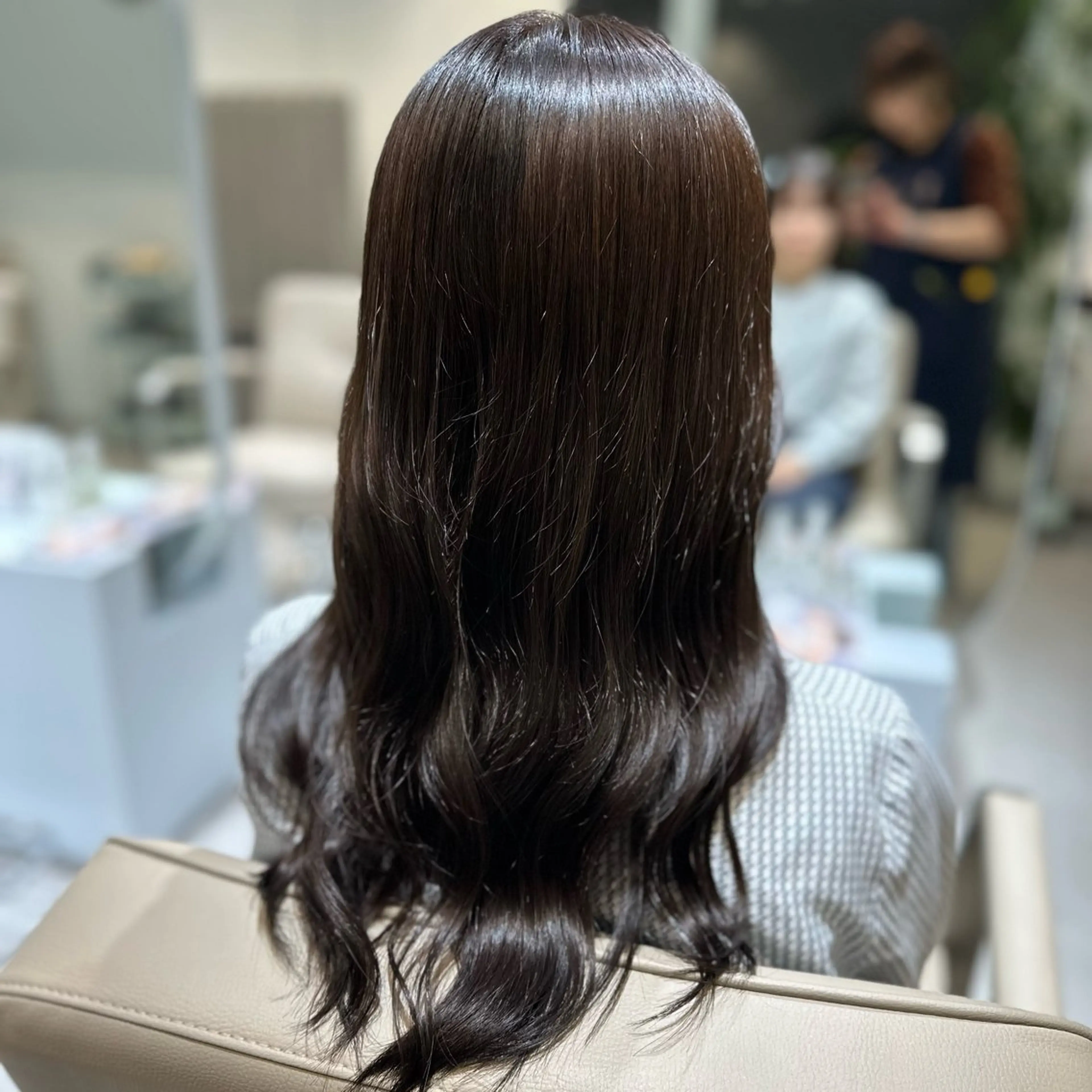 ロング カラー ブラウンカラー マットブラウン ヘアカラー なりた るいのヘアスタイル