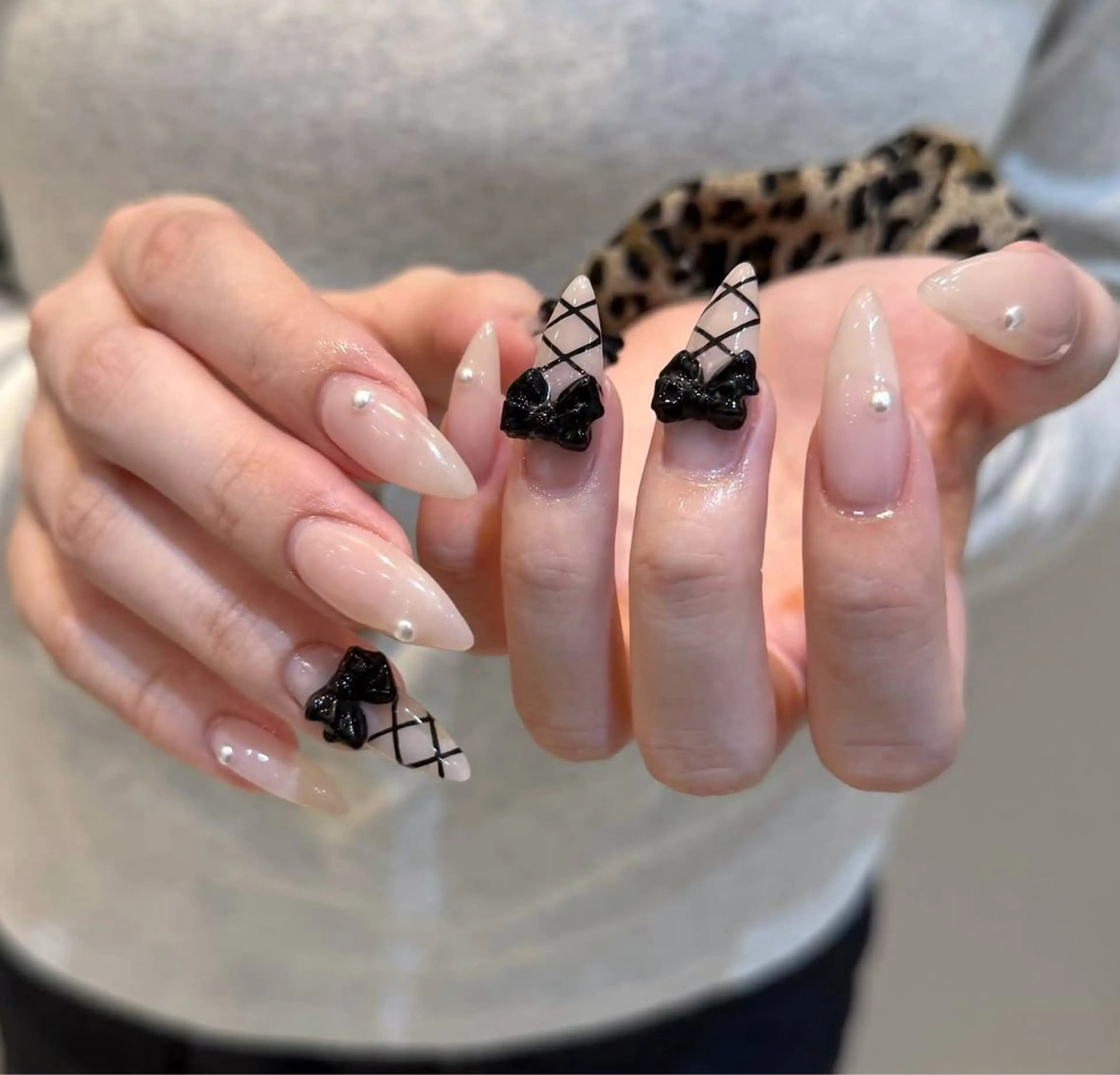 ネイル 長さ出し グラデーション キラキラネイル 韓国ネイル ラメ(グリッター) ハンドネイル ハンドケア Chisa Nail Studio所属・リ リのネイルデザイン