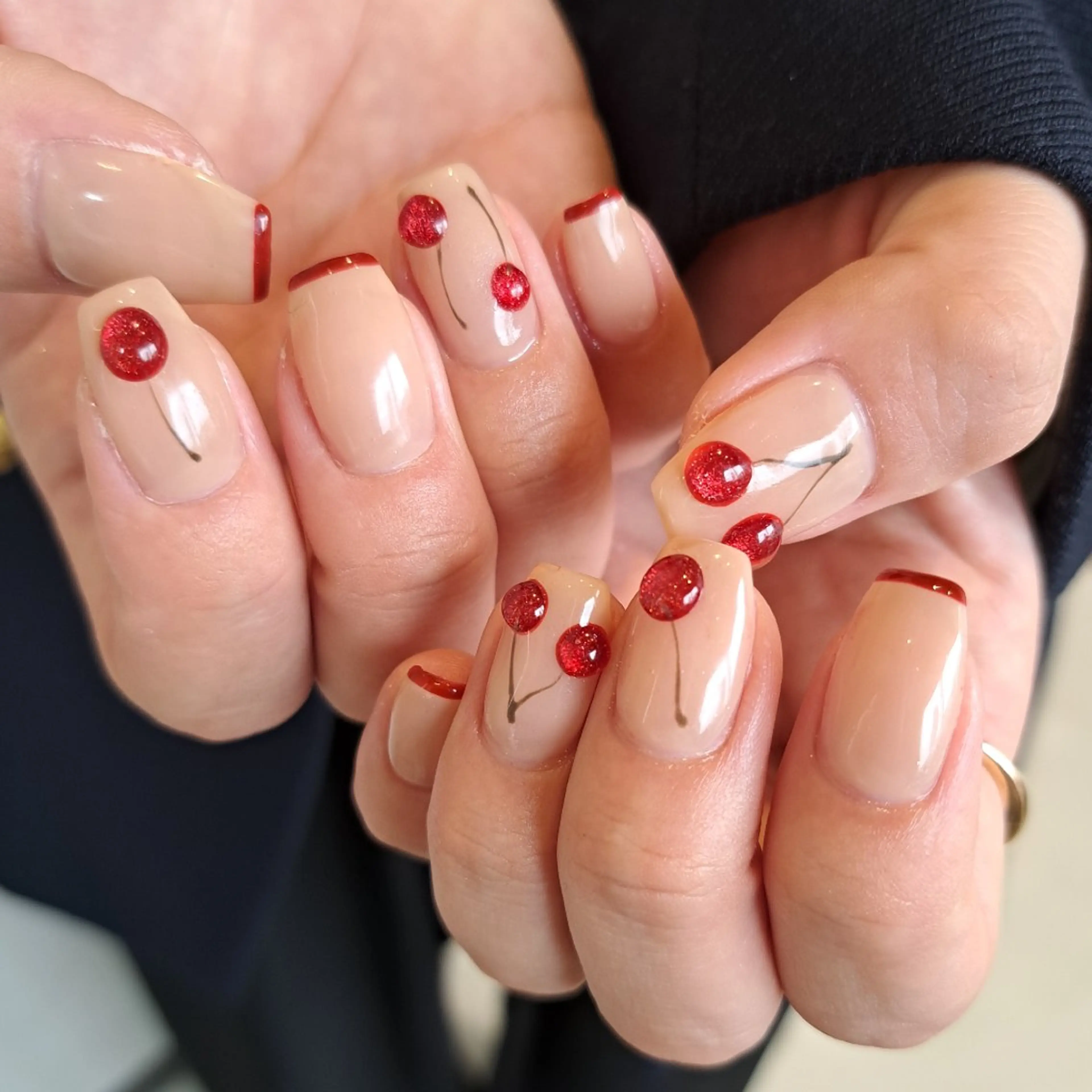 ネイル アートネイル フレンチネイル ジェルネイル 持ち込み 赤色 Nail mood /アートし放題のネイルデザイン
