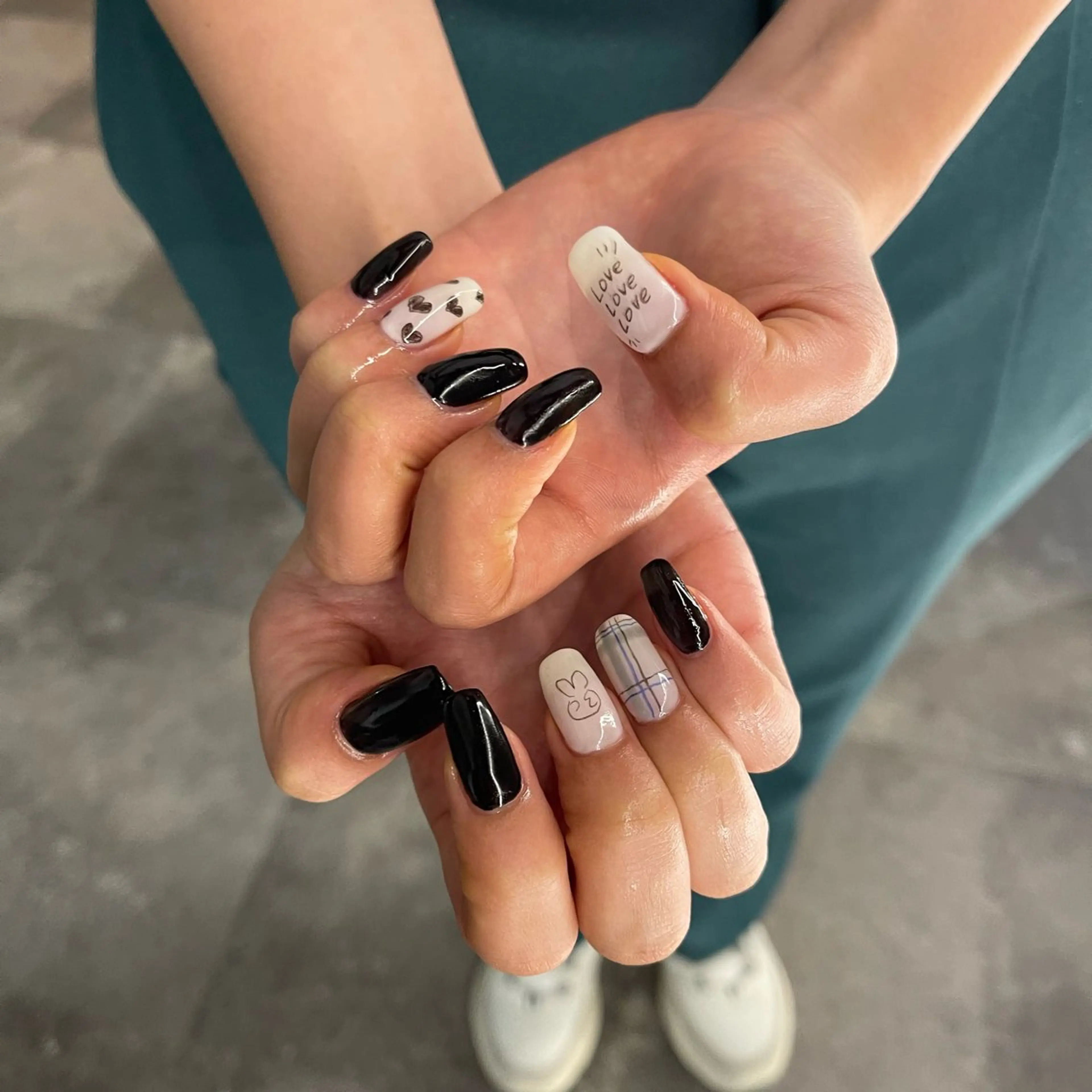 ネイル ハンドネイル chihiro 🗽のネイルデザイン