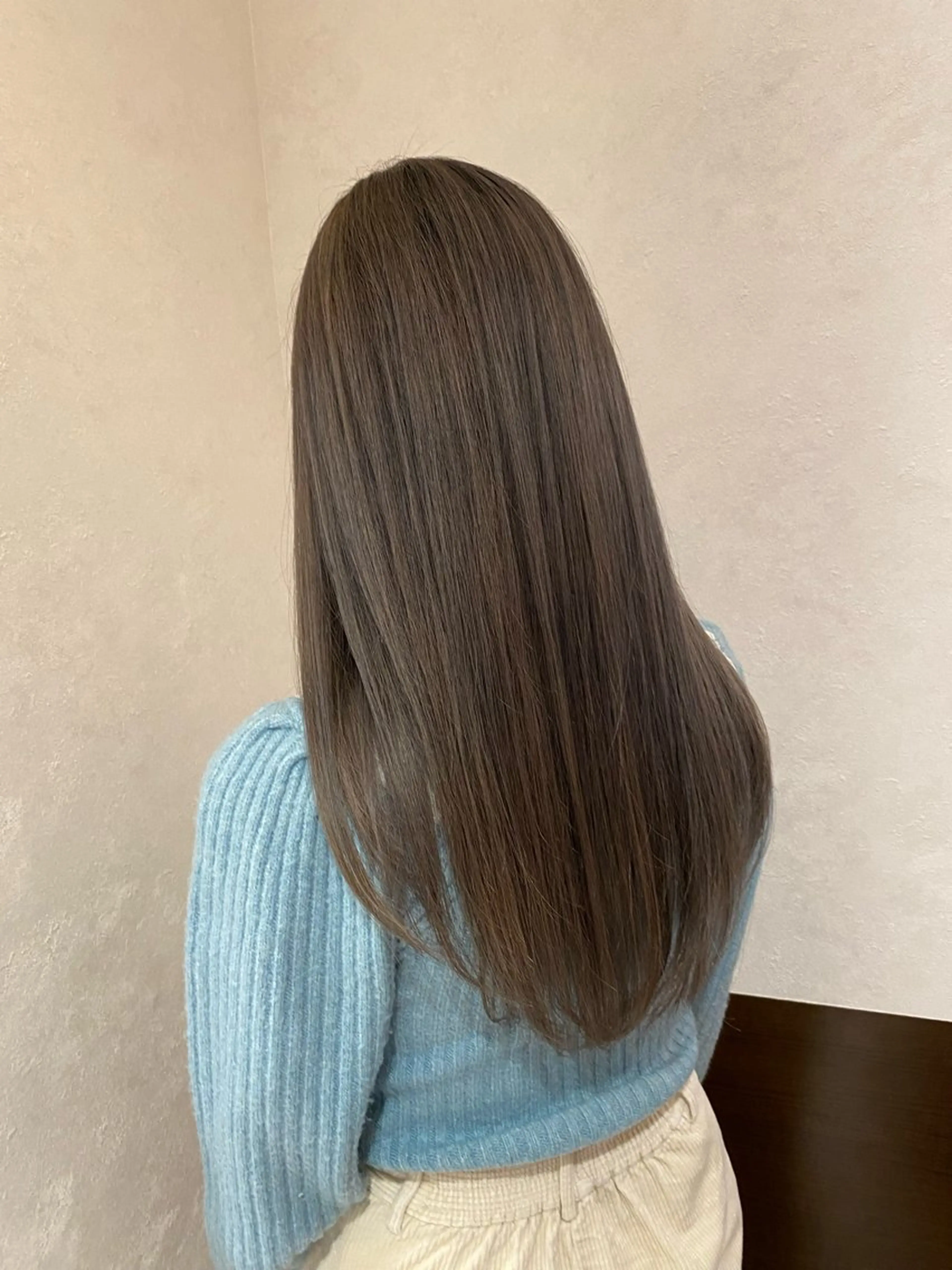 カラー 他店で断られた方歓迎 ブリーチ縮毛矯正のヘアスタイル