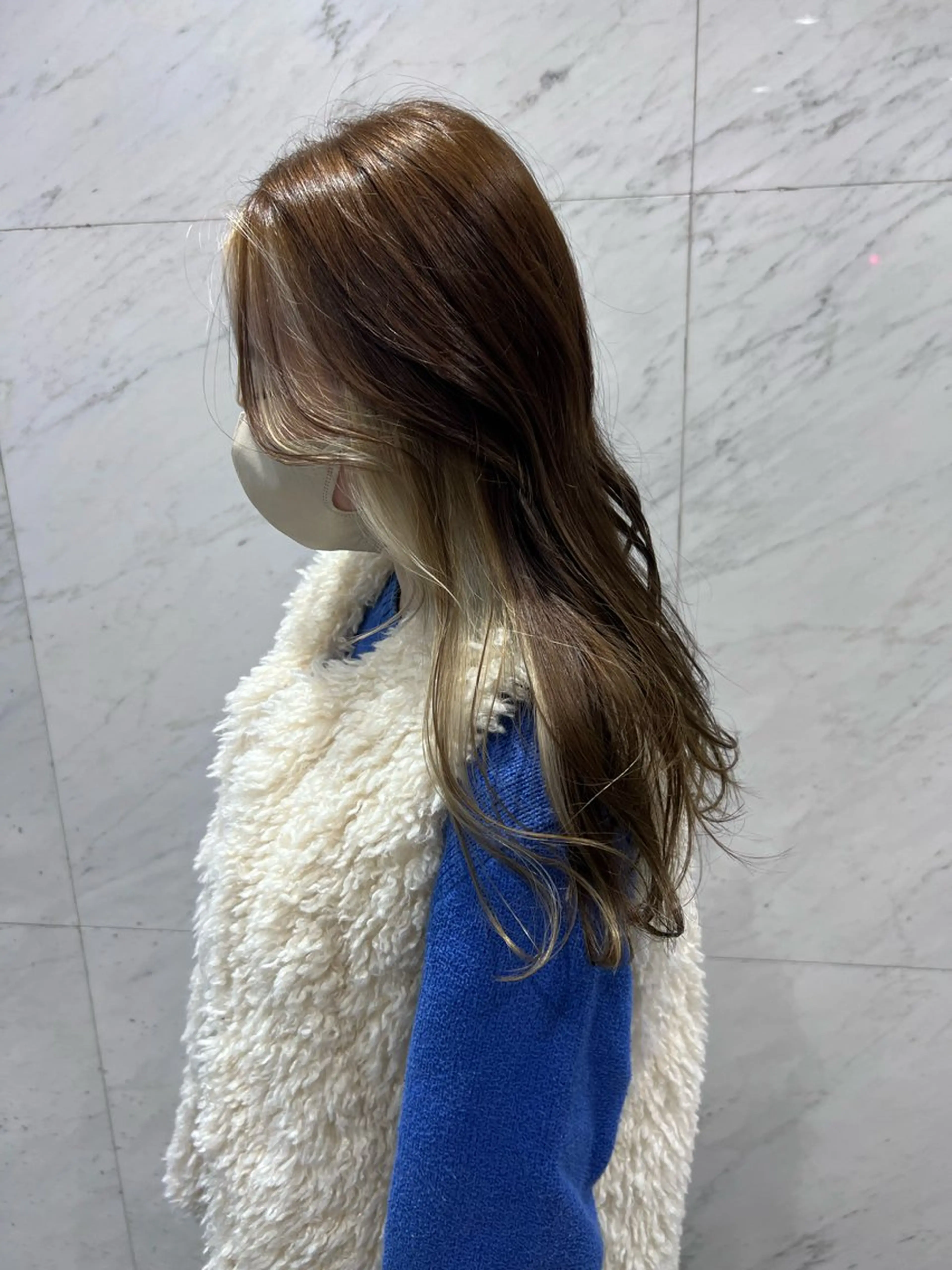 セミロング カラー ミストバング ベージュカラー  フェイスフレーミング ホワイトベージュ カット ヘアカラー トリートメント Bei Licoldo.Atole  ベイリコルド アトリ所属・ブリーチ、縮毛 髪質改善　宮城一真のヘアスタイル