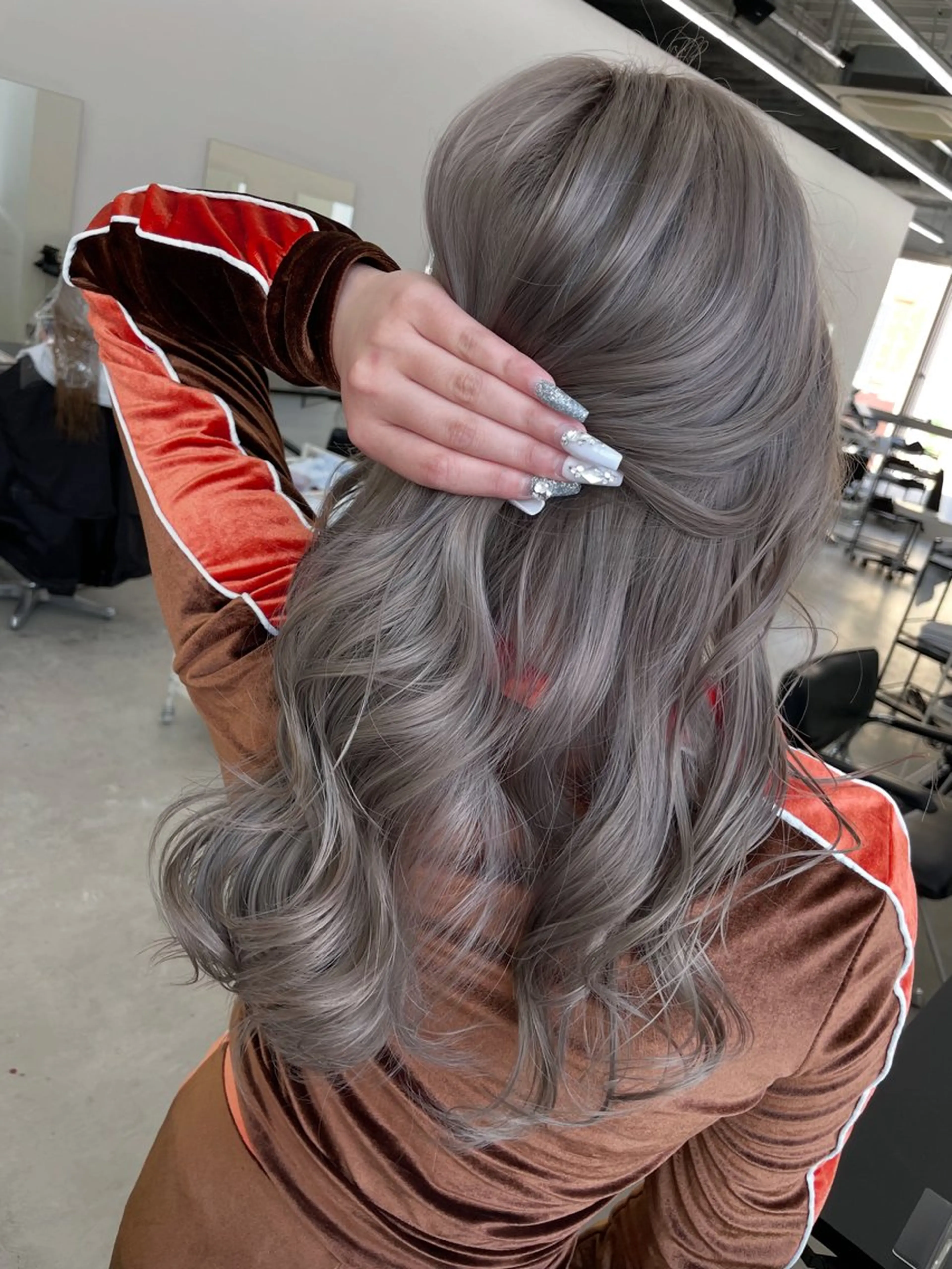 ロング カラー ヘアカラー LINOET 名古屋【リノートナゴヤ】所属・伏木 凛花のヘアスタイル